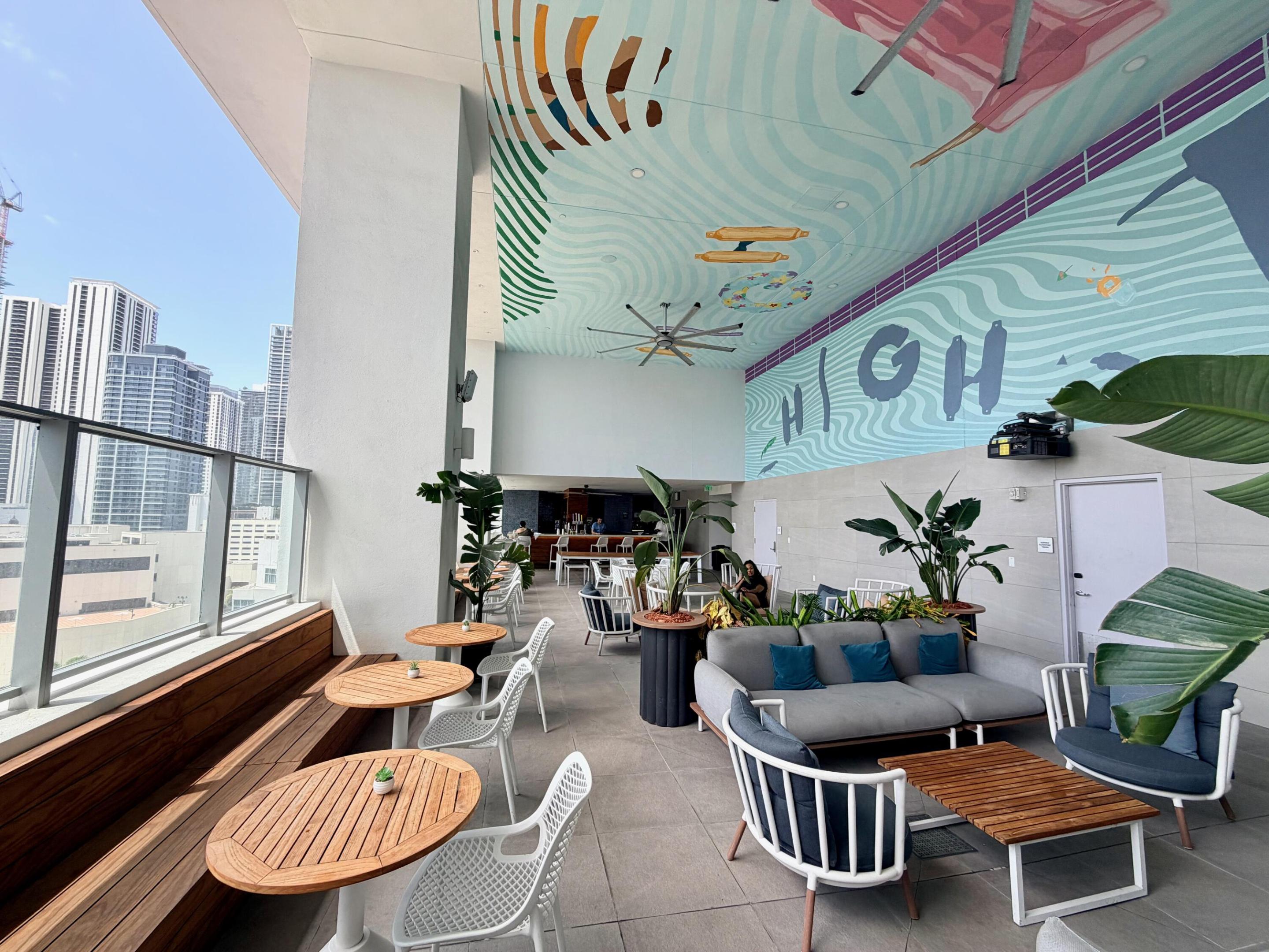 image Yotelpad Miami24