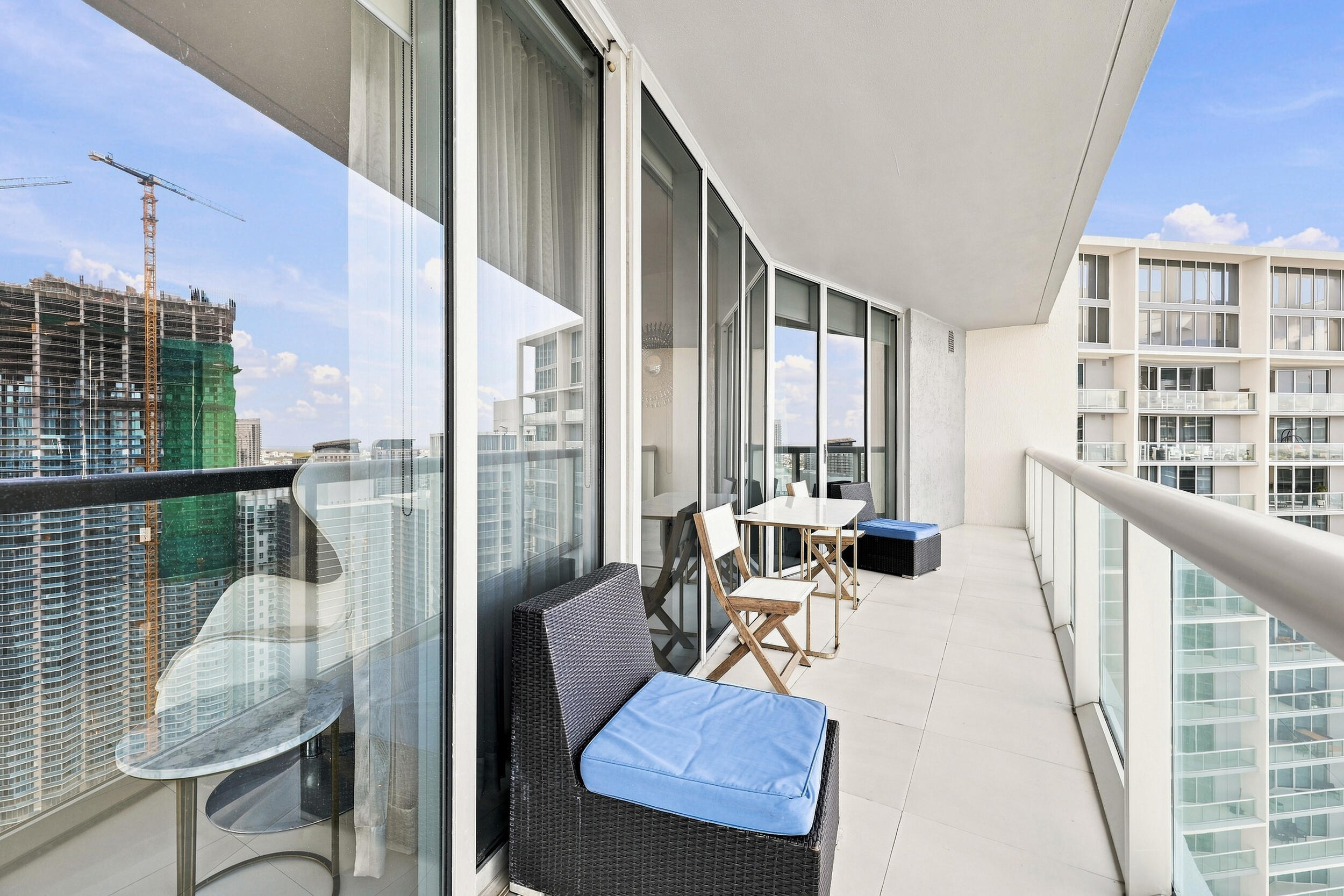 465 Brickell #5102 Miami, FL 33131