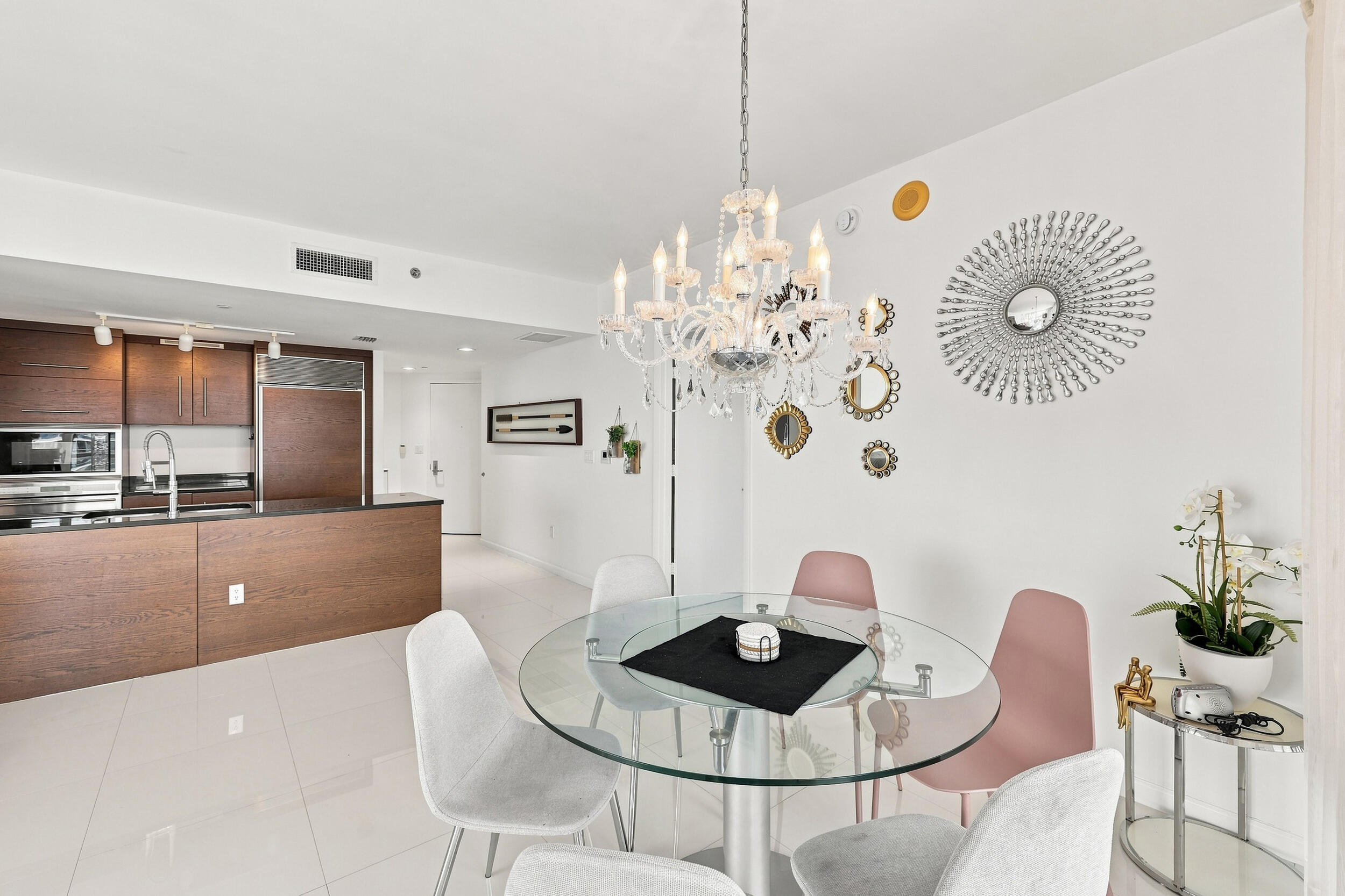 465 Brickell #5102 Miami, FL 33131