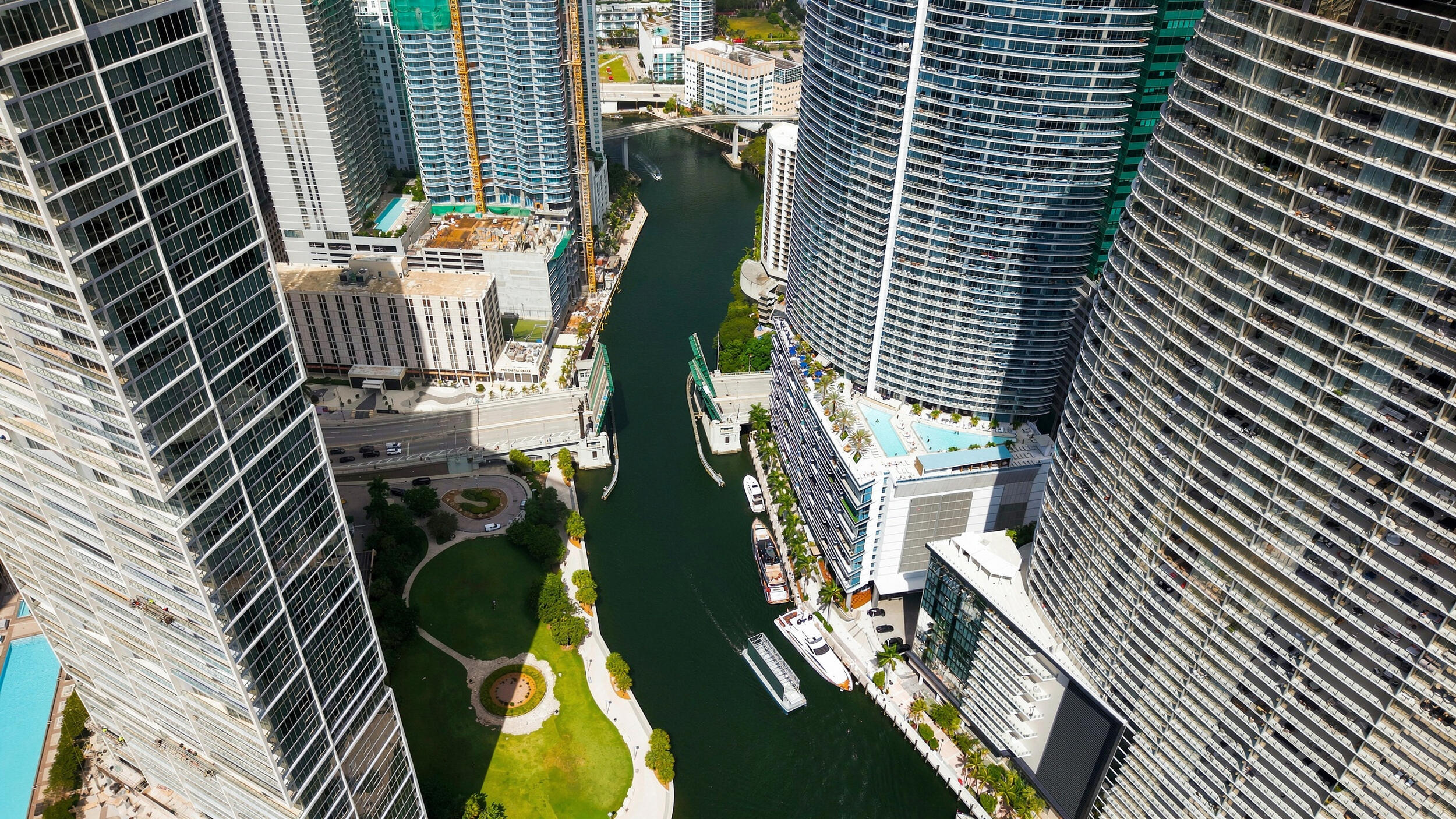 465 Brickell #5102 Miami, FL 33131