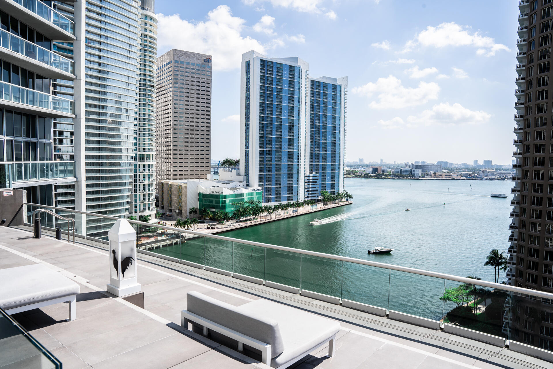 465 Brickell #5102 Miami, FL 33131