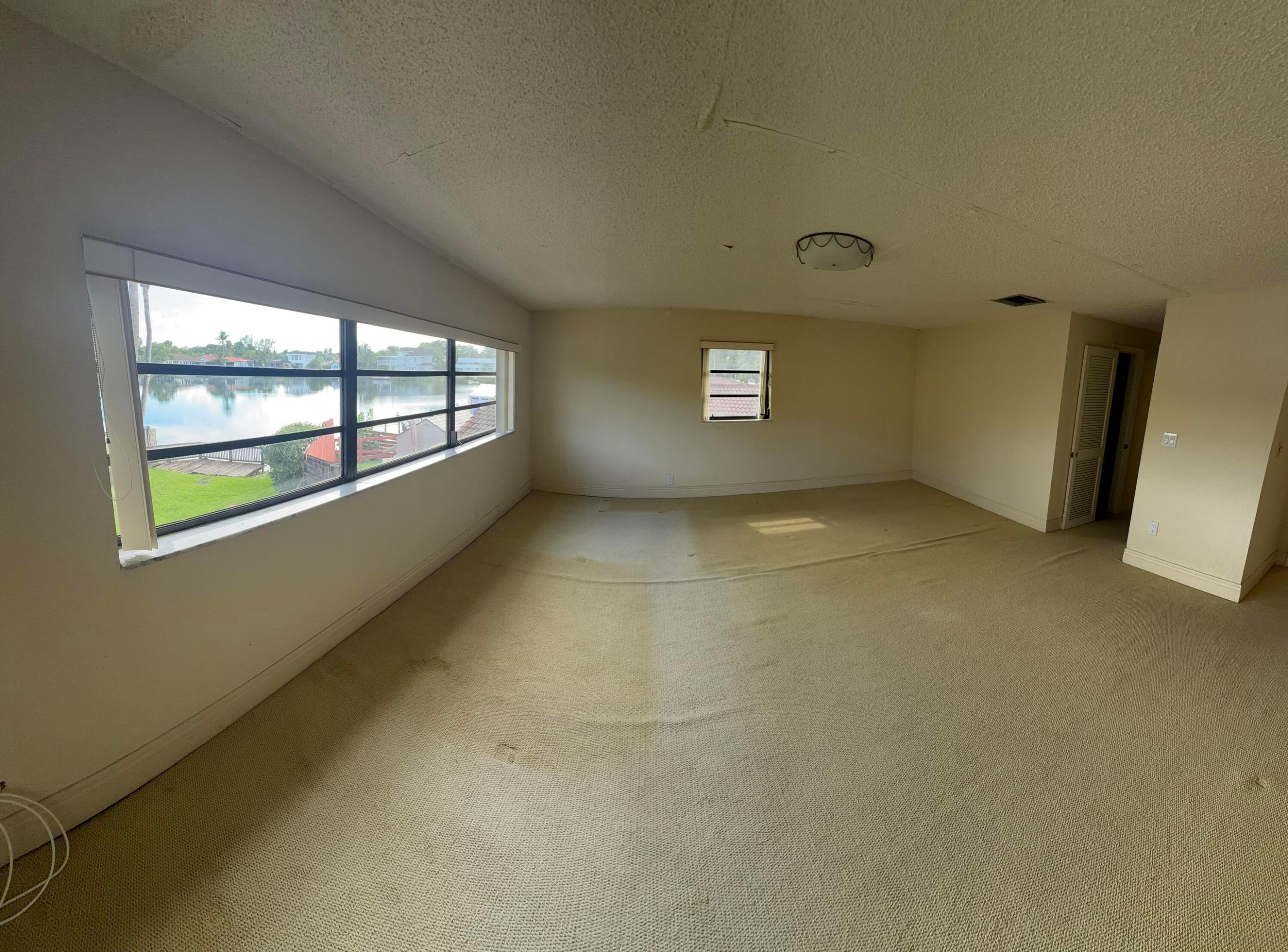 2390 NE 199th St Aventura, FL 33180