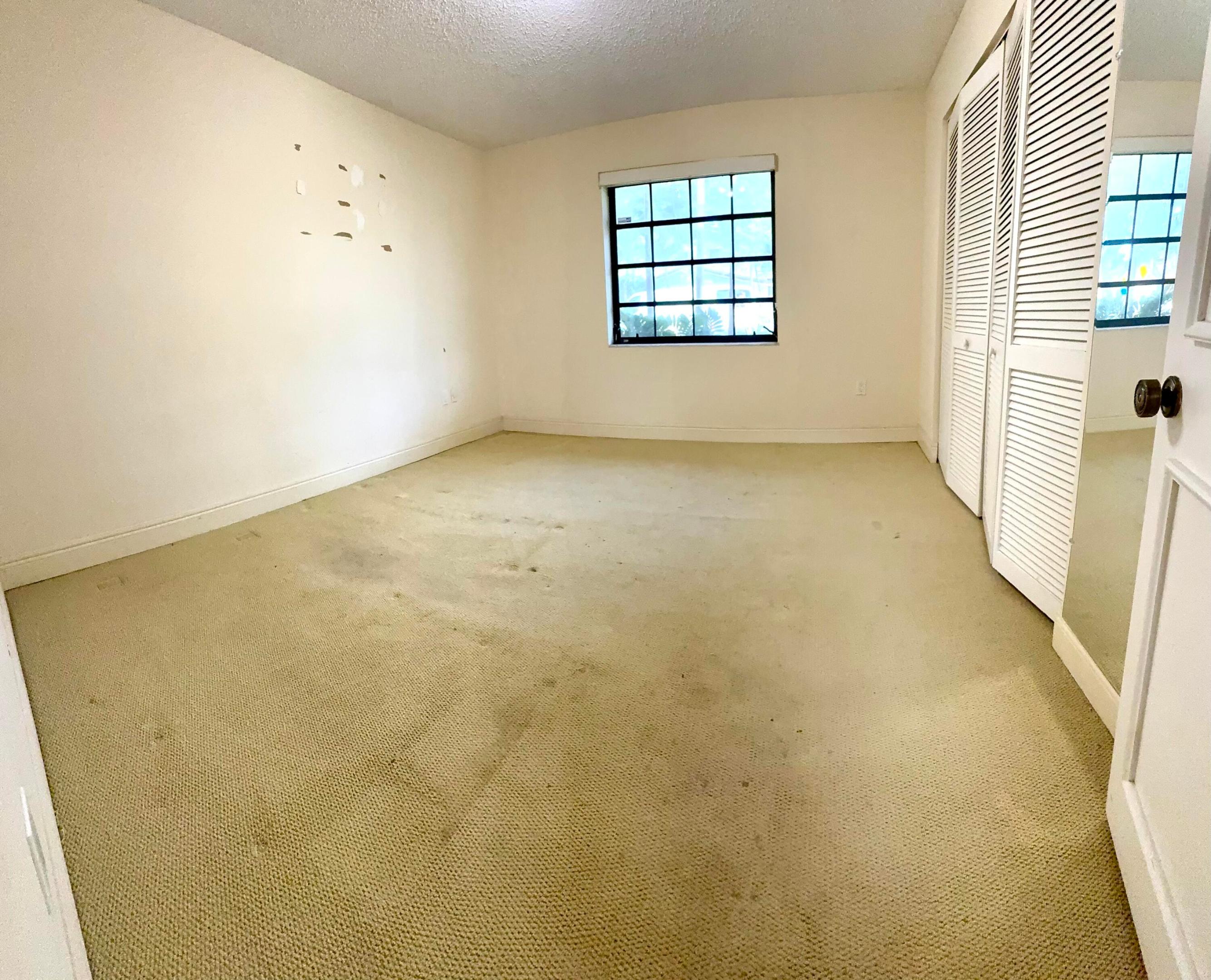 2390 NE 199th St Aventura, FL 33180