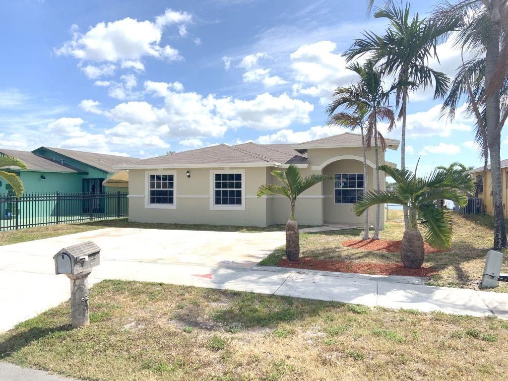 19409 NW 33rd Ct