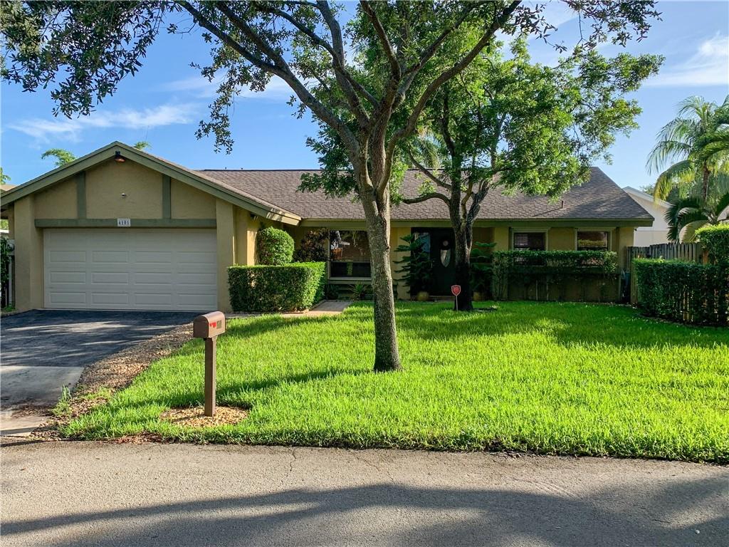 4101 E Sailboat Dr