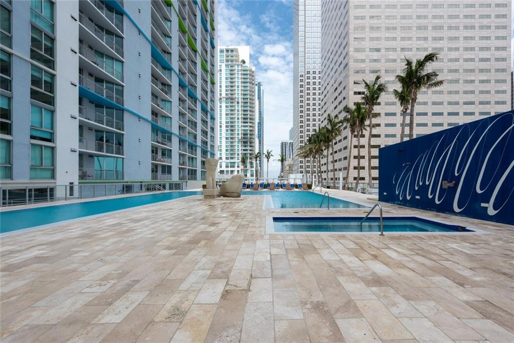 325 S Biscayne Blvd #3623 Miami, FL 33131