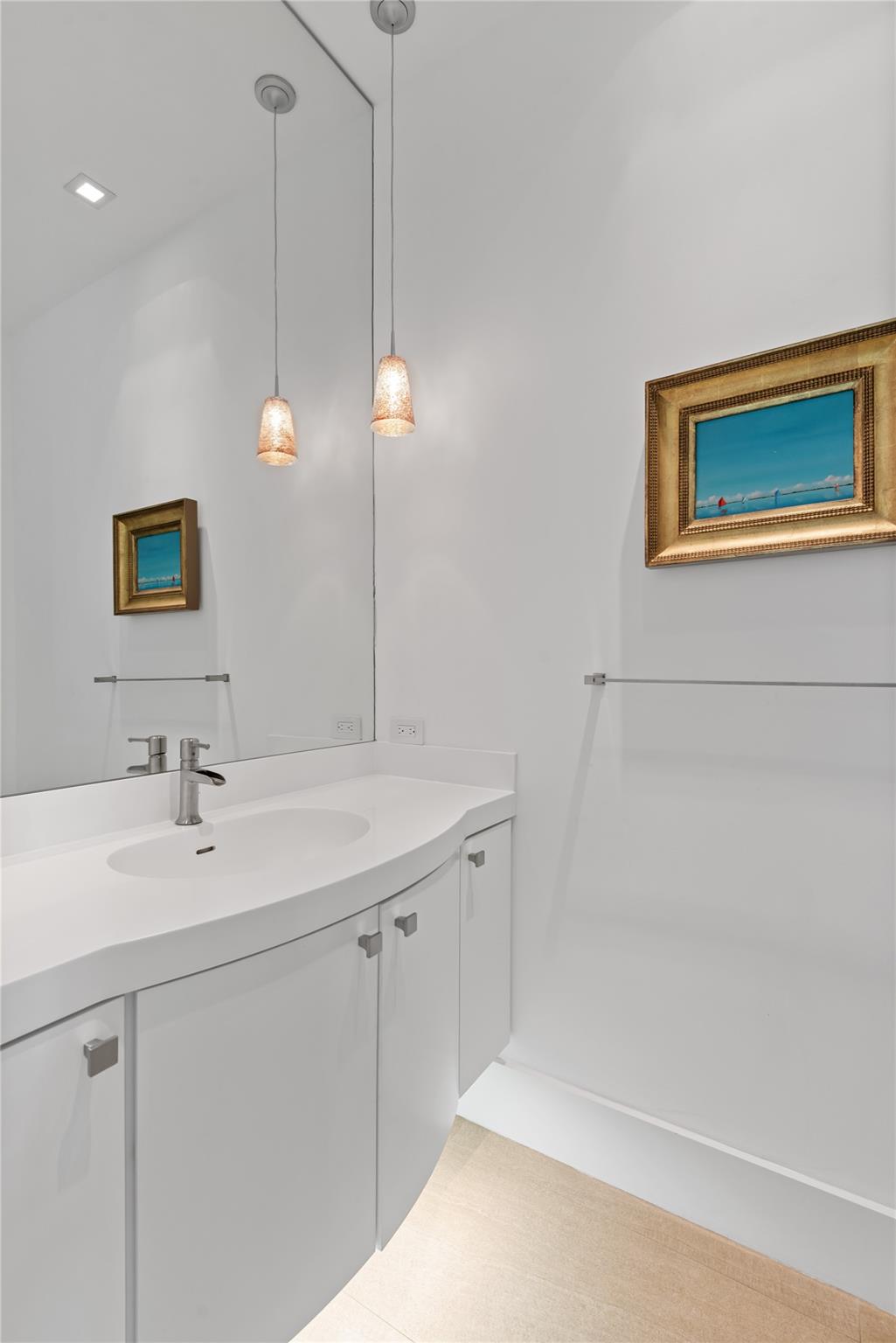 500 Isle Of Capri Dr Fort Lauderdale, FL 33301