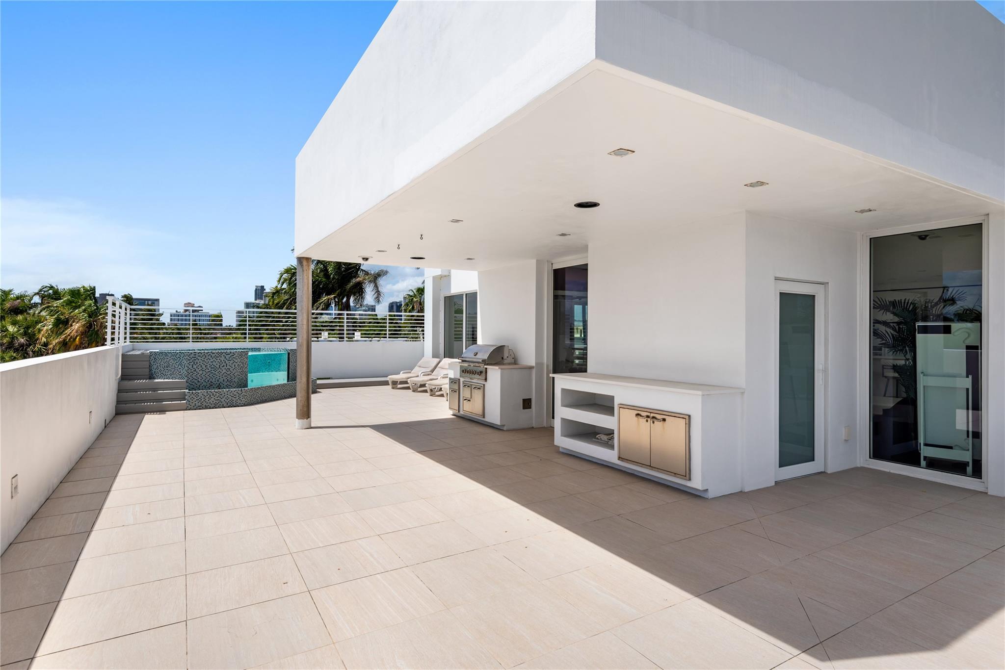 500 Isle Of Capri Dr Fort Lauderdale, FL 33301