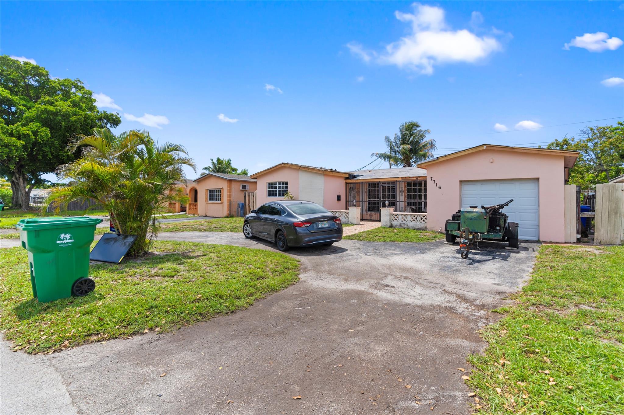 7716 Grandview Blvd