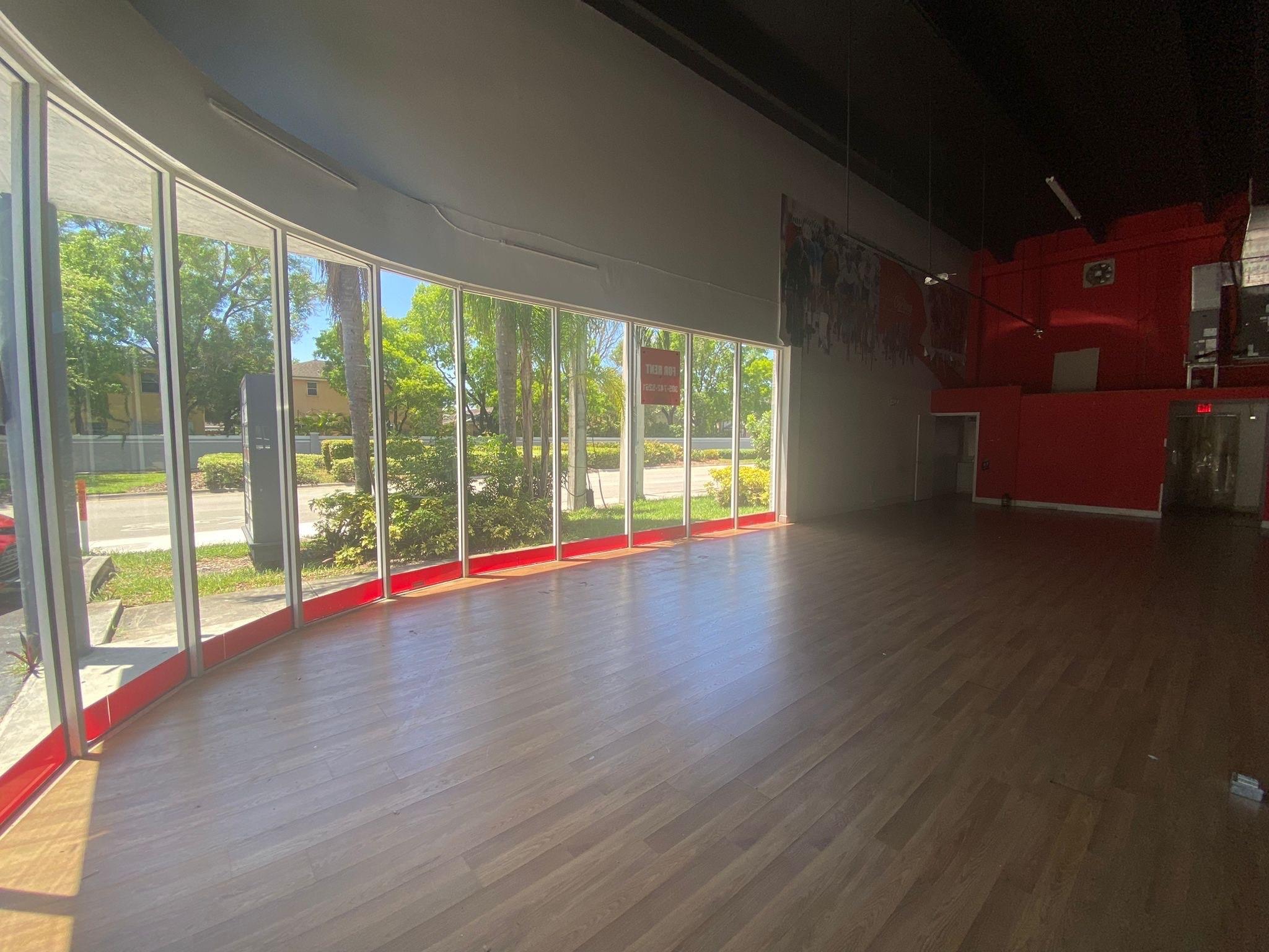 10181 NW 58th St