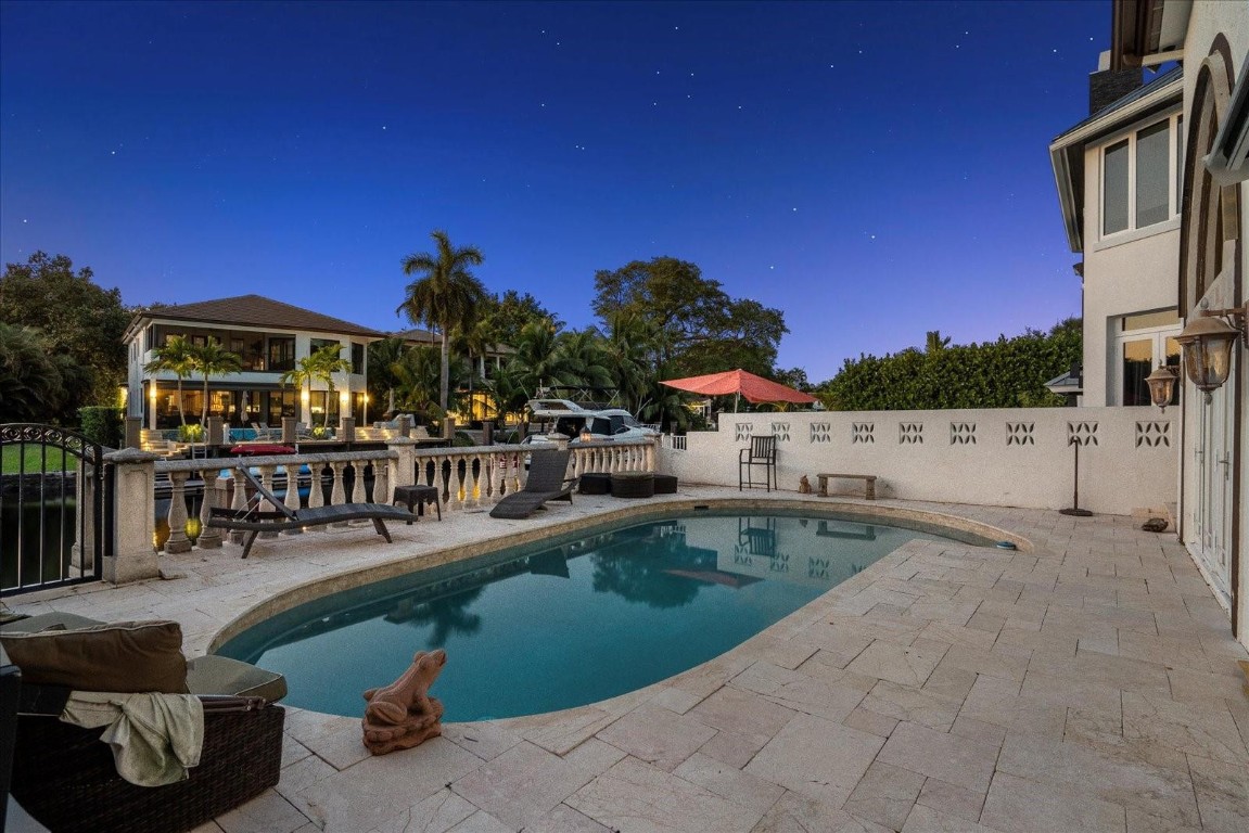 1421 Ponce De Leon Fort Lauderdale, FL 33316