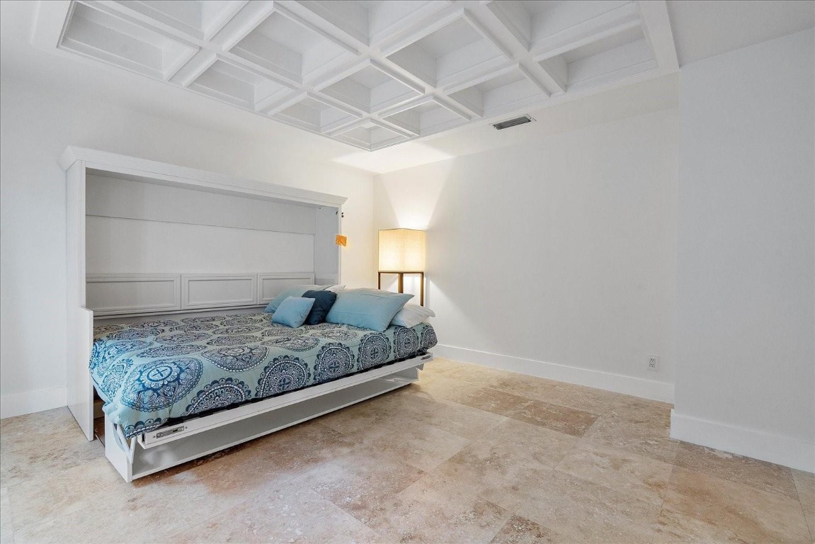 1421 Ponce De Leon Fort Lauderdale, FL 33316