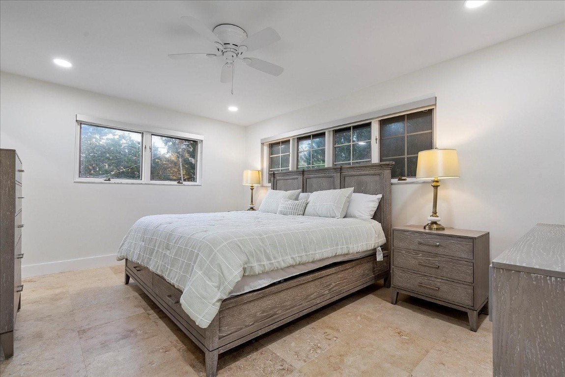 1421 Ponce De Leon Fort Lauderdale, FL 33316