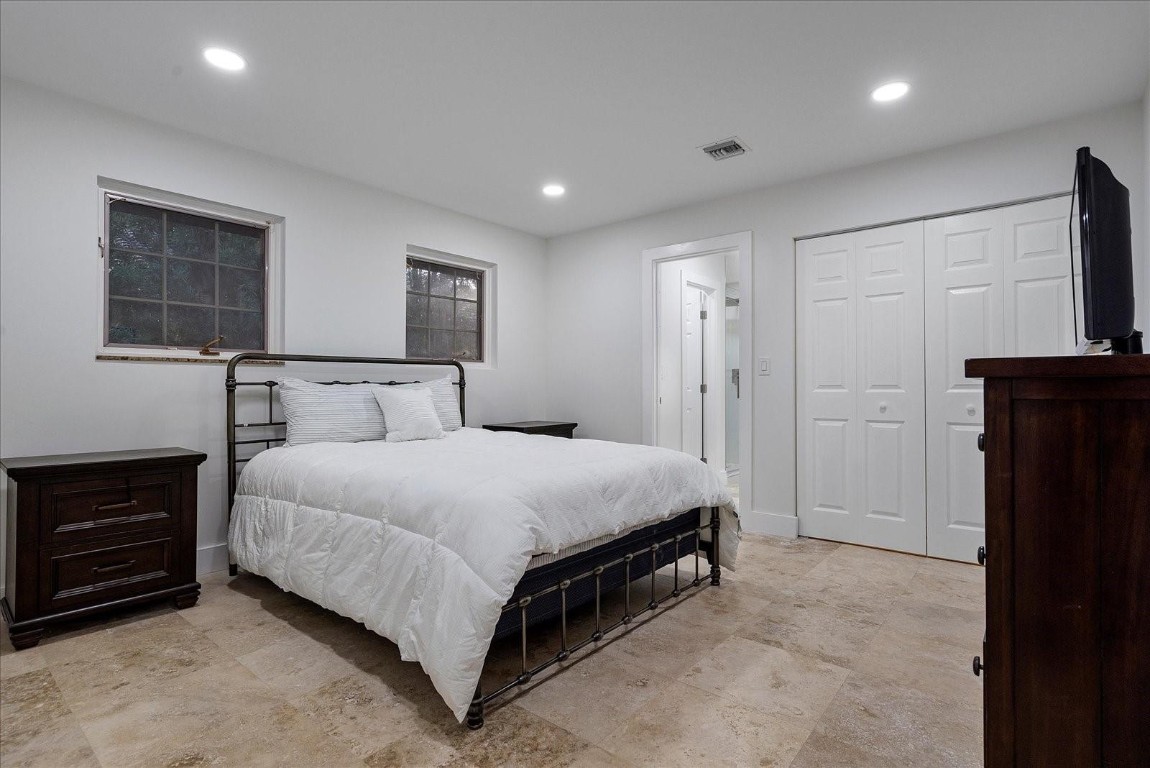 1421 Ponce De Leon Fort Lauderdale, FL 33316