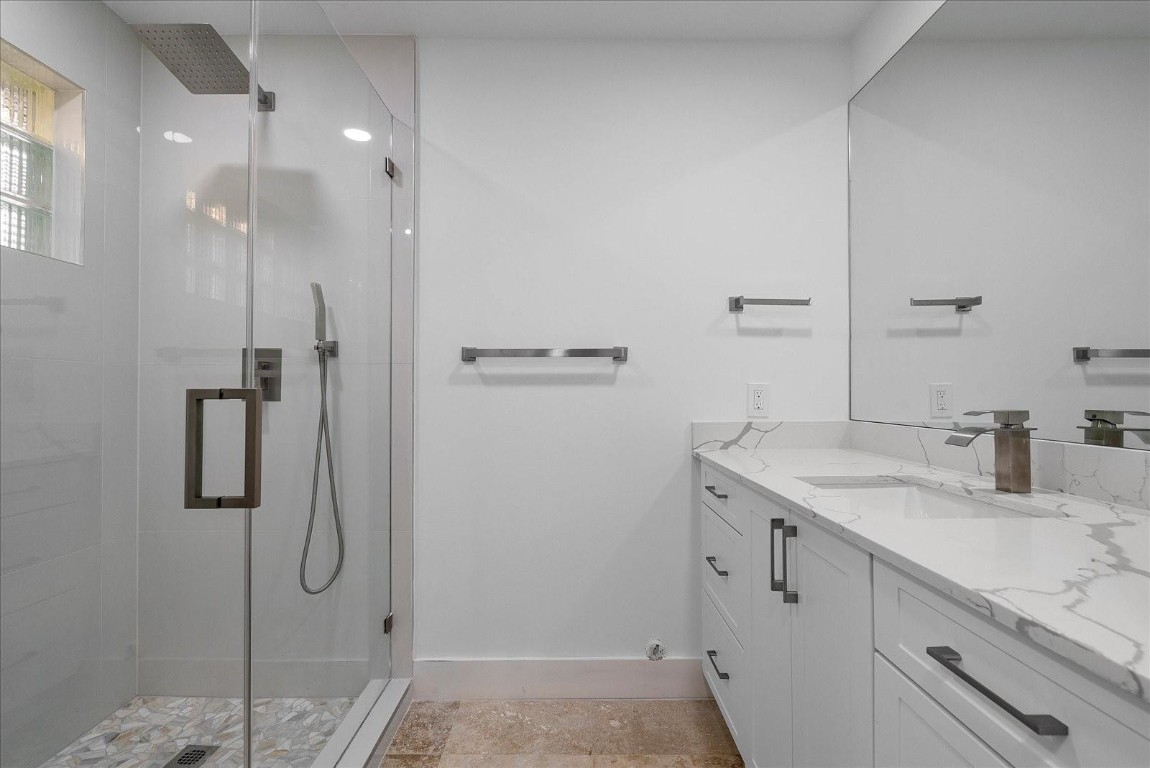 1421 Ponce De Leon Fort Lauderdale, FL 33316