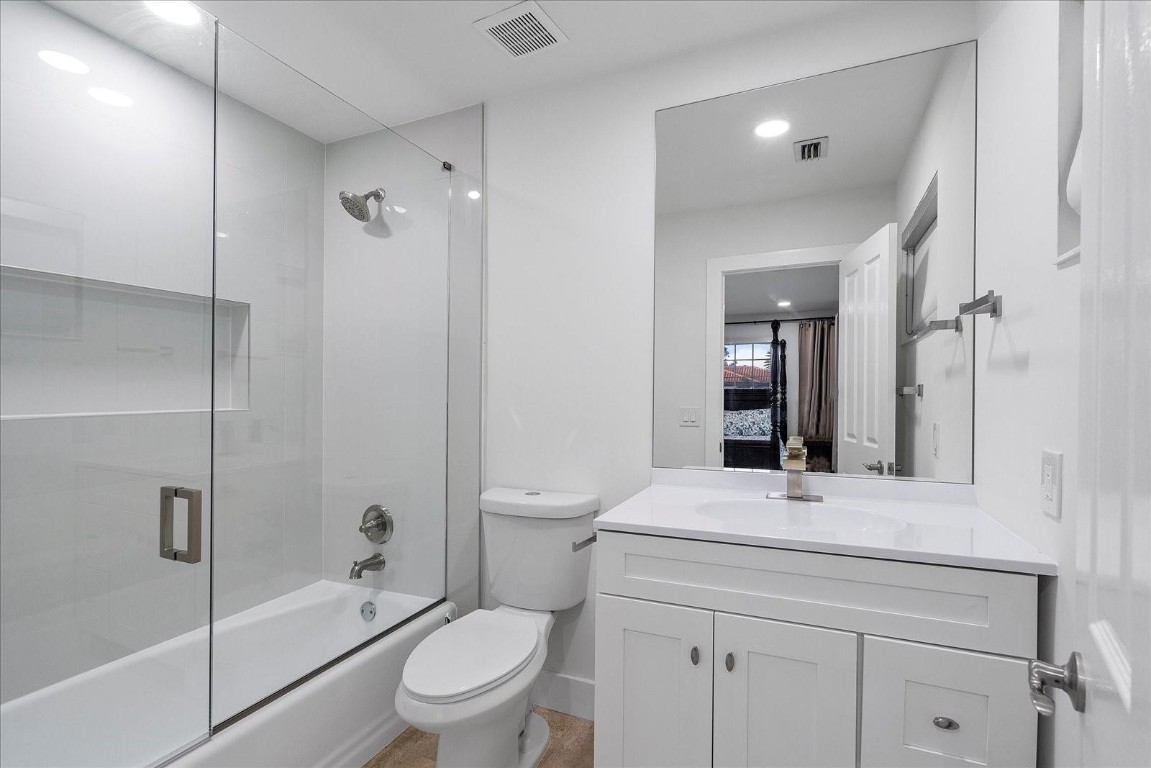 1421 Ponce De Leon Fort Lauderdale, FL 33316