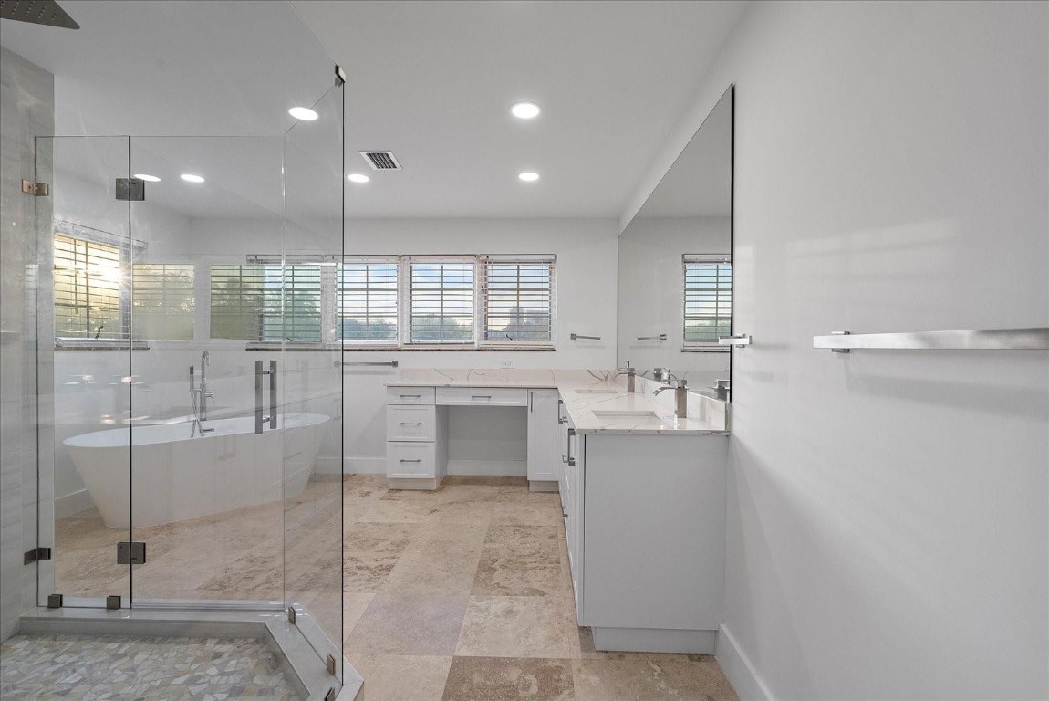 1421 Ponce De Leon Fort Lauderdale, FL 33316