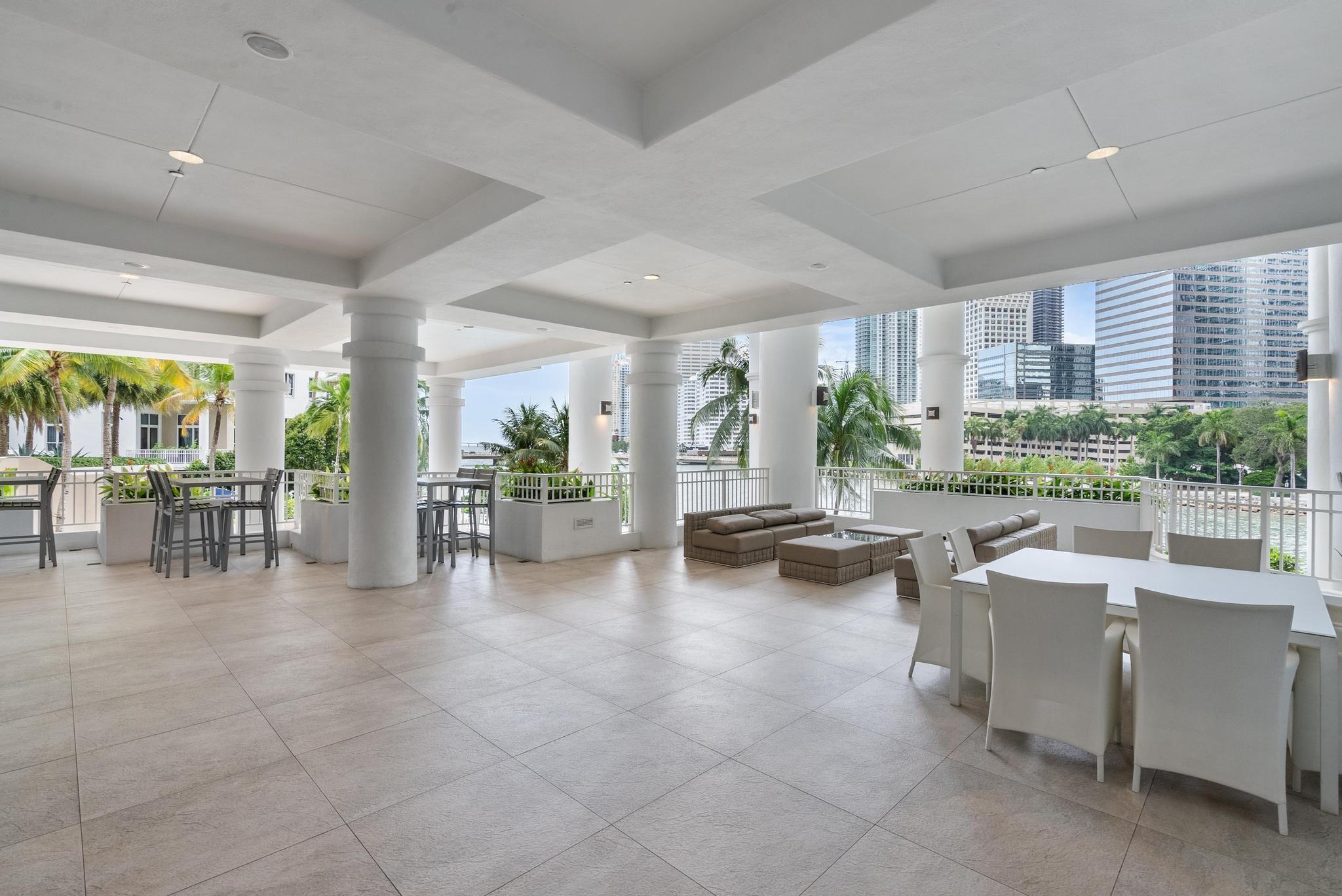 image The Courts Brickell Key31