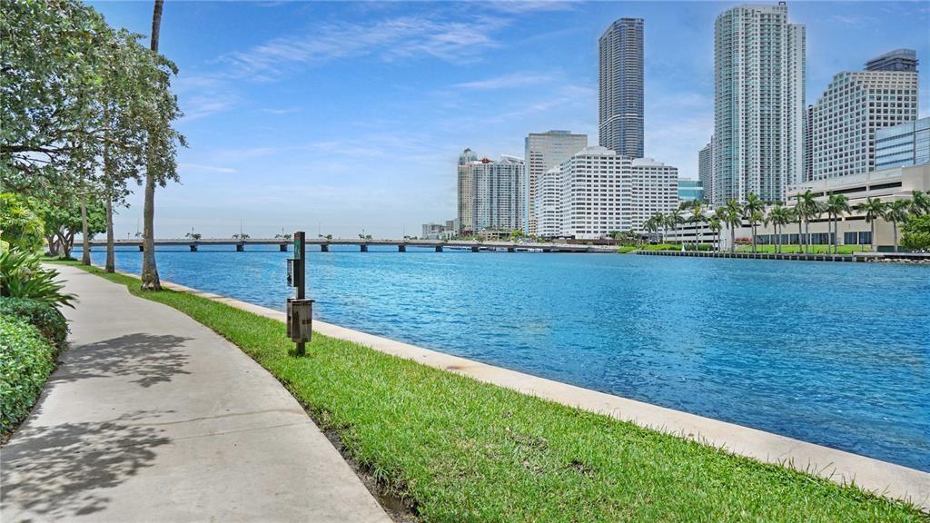 image The Courts Brickell Key43