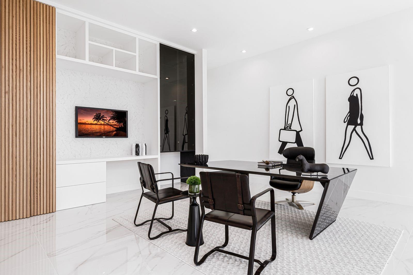 19 Gatehouse Rd Sea Ranch Lakes, FL 33308