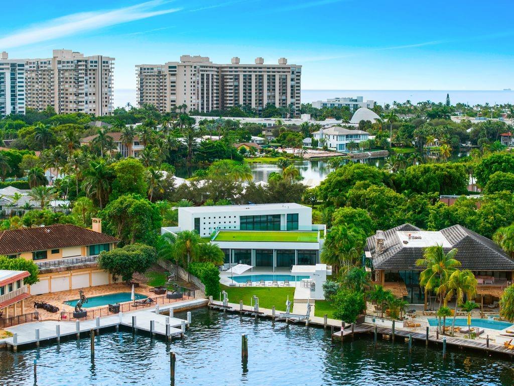 19 Gatehouse Rd Sea Ranch Lakes, FL 33308