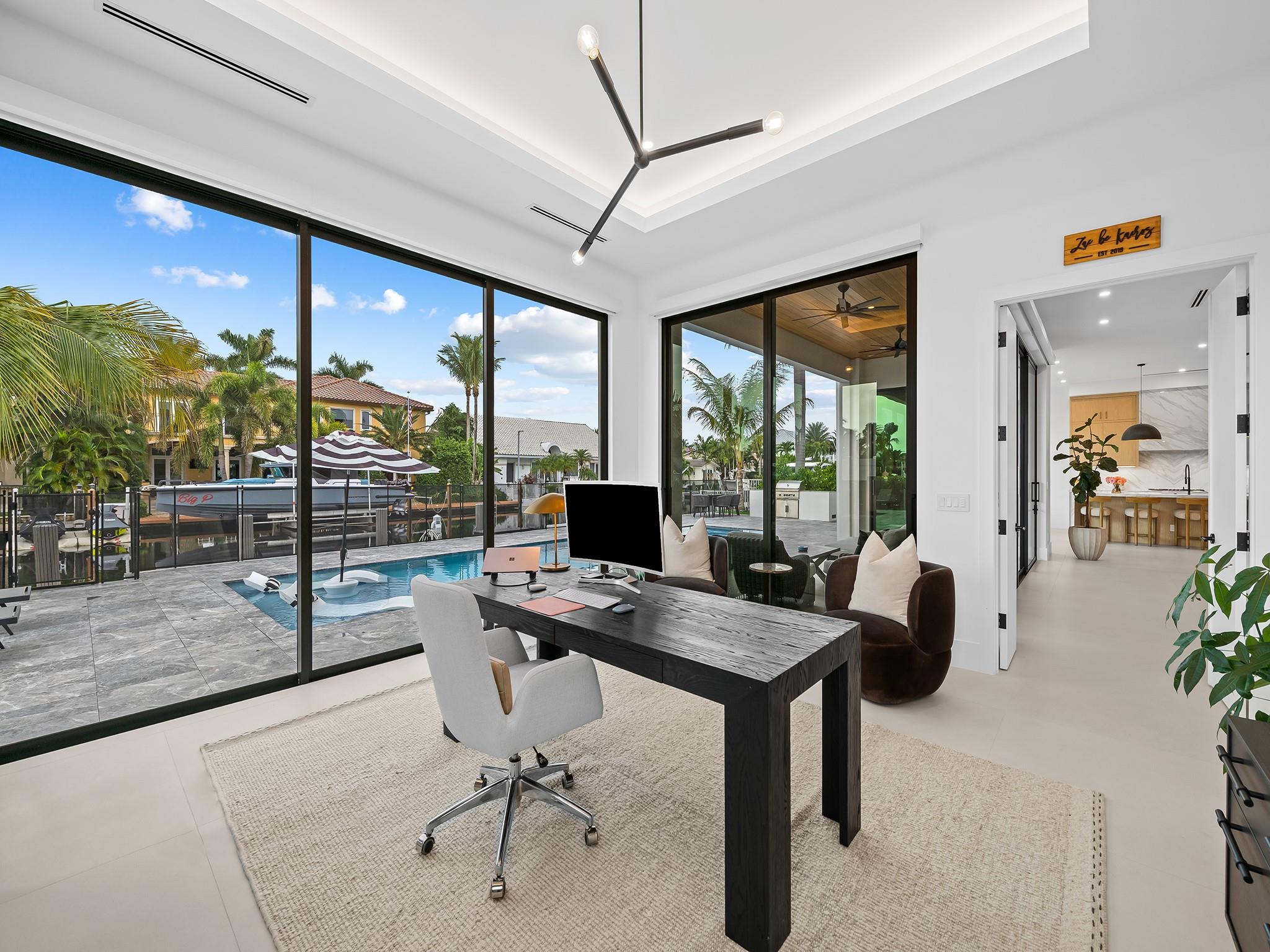 2420 NE 48th St Lighthouse Point, FL 33064