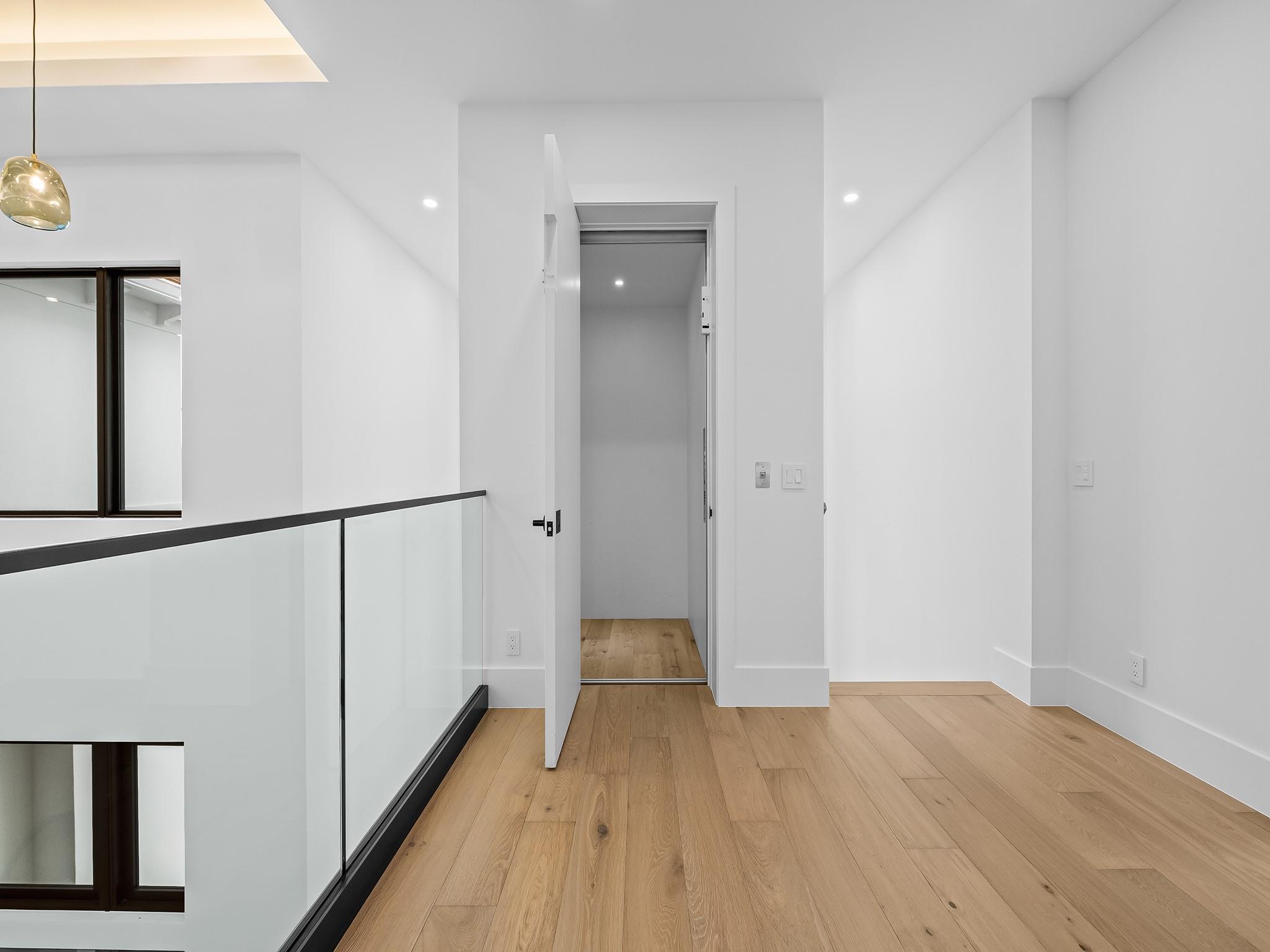 2420 NE 48th St Lighthouse Point, FL 33064