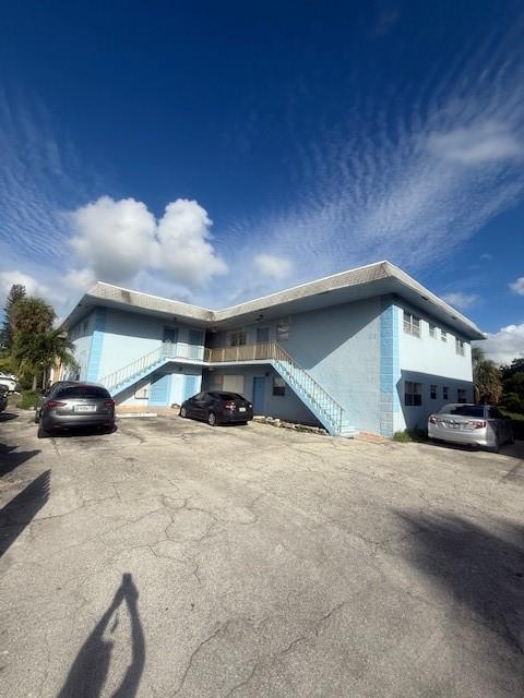 1021 NW 45th St #5