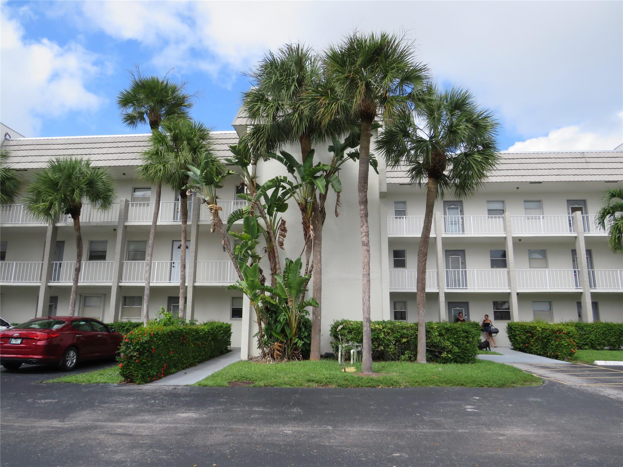 8460 Sunrise Lks Blvd #307
