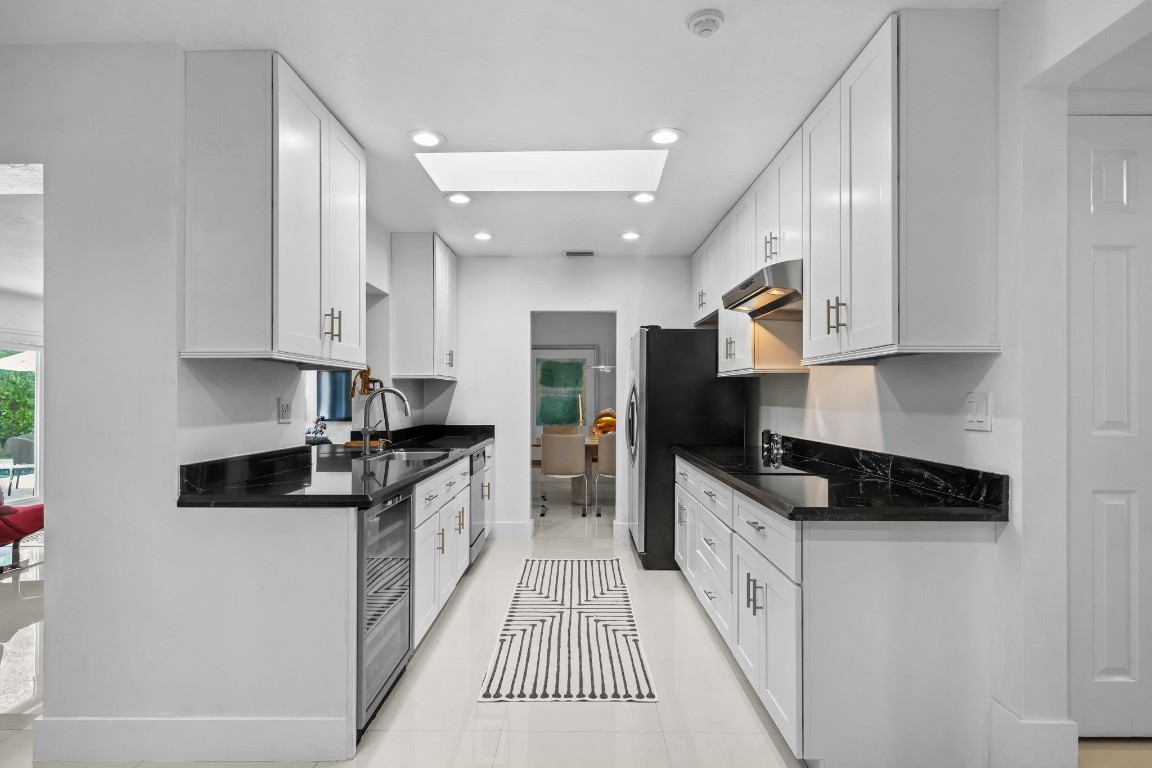 326 Seven Isles Fort Lauderdale, FL 33301