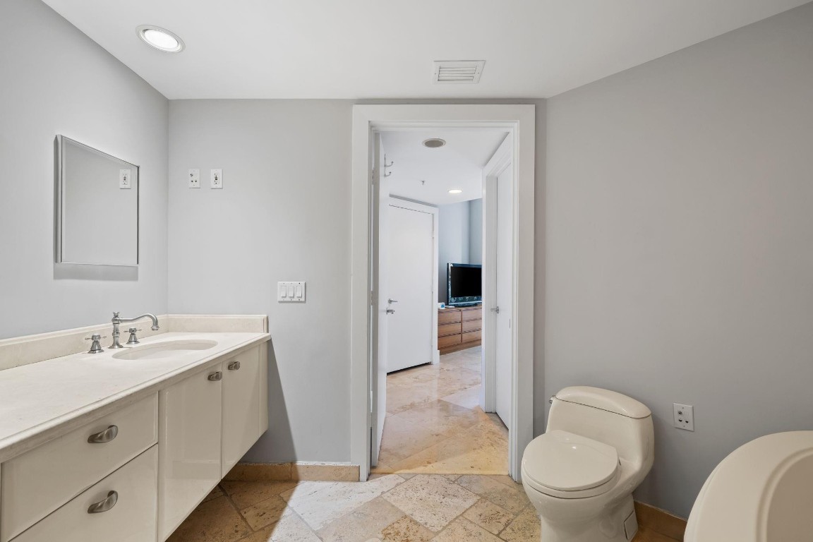 333 Las Olas #1508 Fort Lauderdale, FL 33301