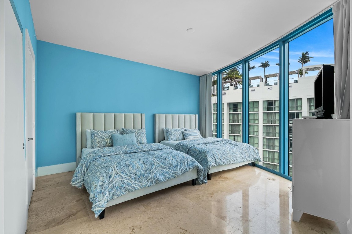 333 Las Olas #1508 Fort Lauderdale, FL 33301