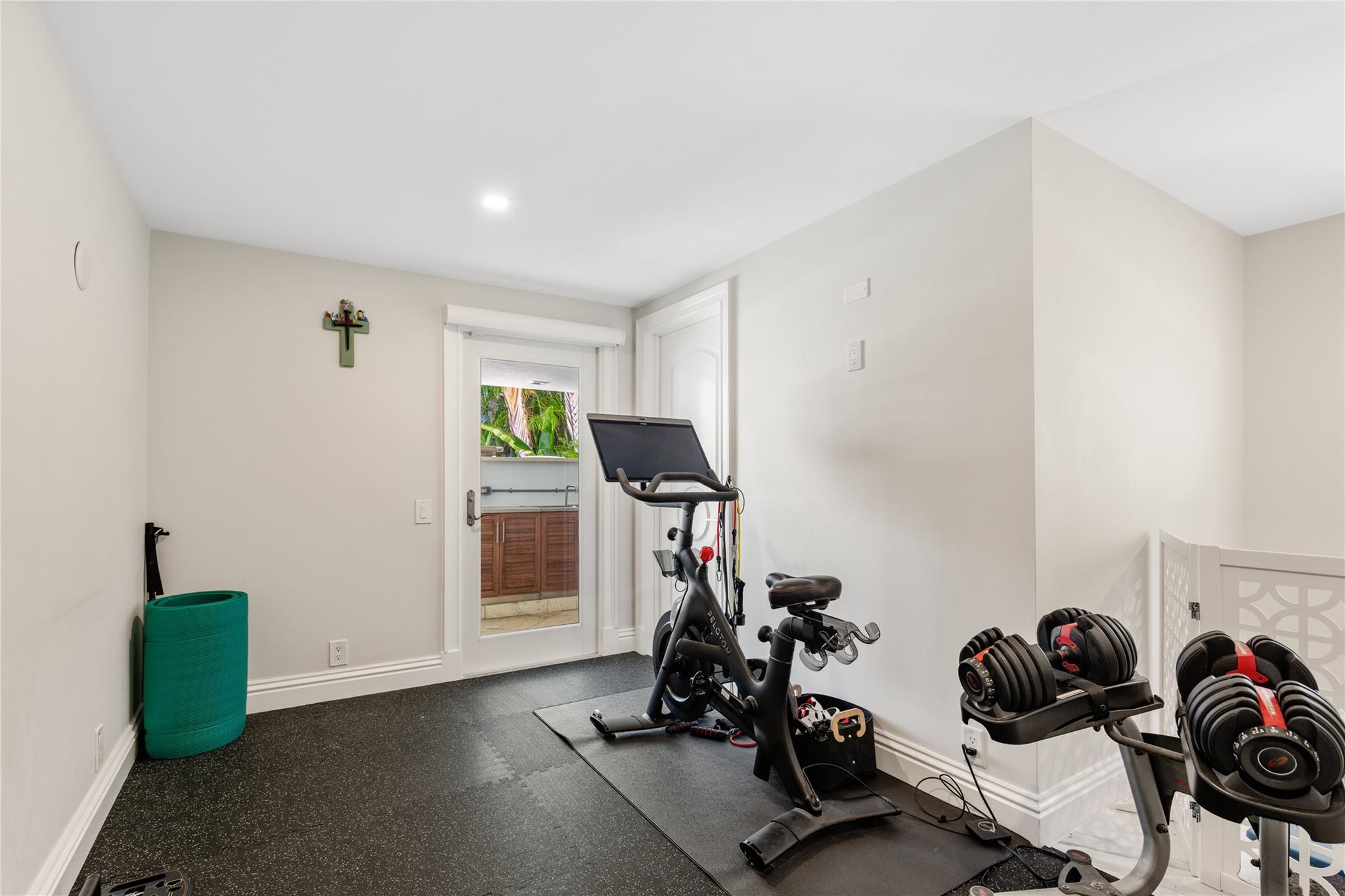 2307 N Riverside Dr Pompano Beach, FL 33062