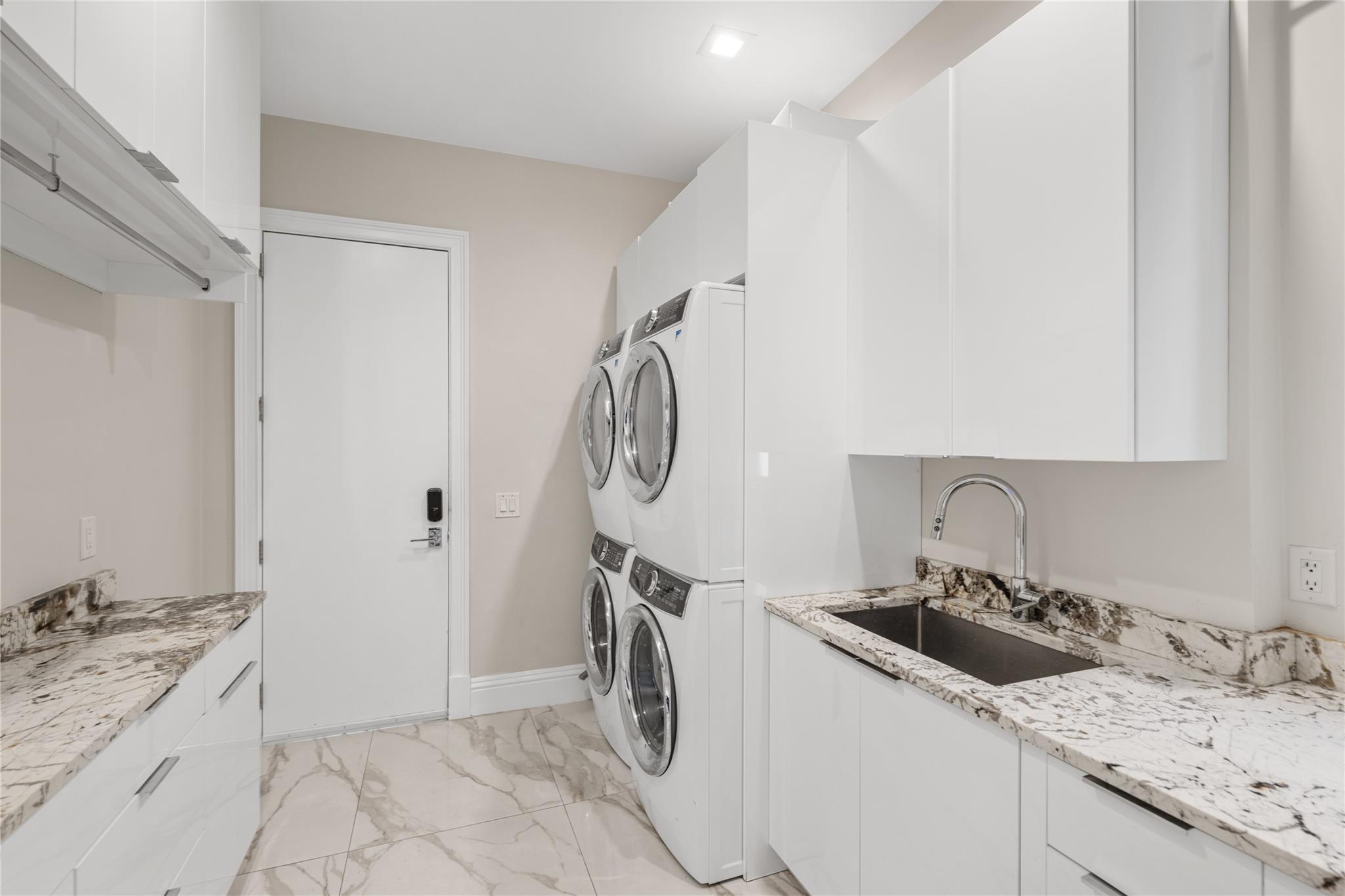 2307 N Riverside Dr Pompano Beach, FL 33062