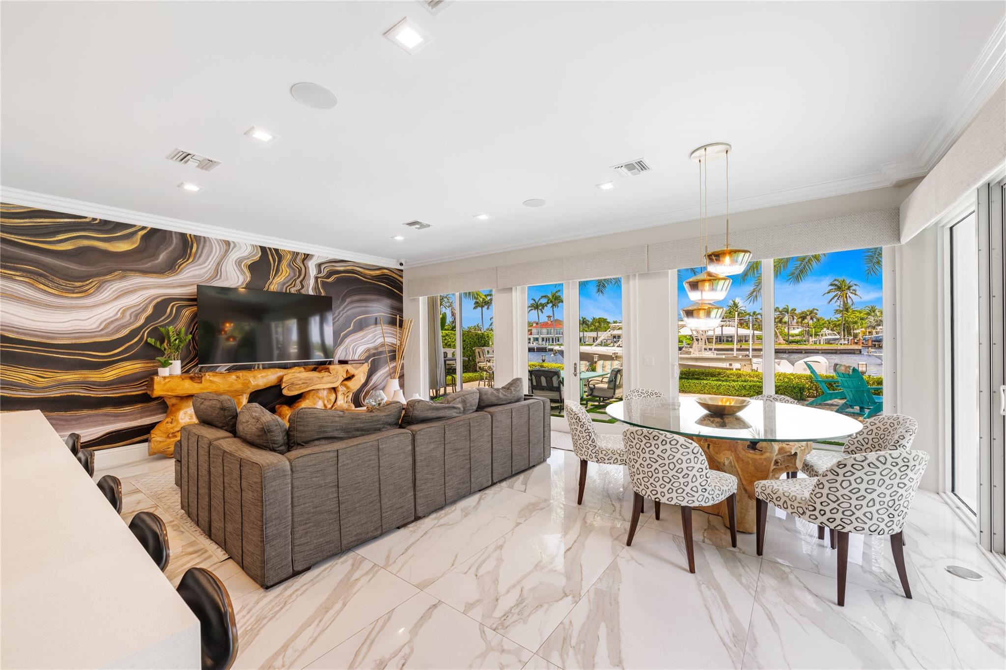 2307 N Riverside Dr Pompano Beach, FL 33062