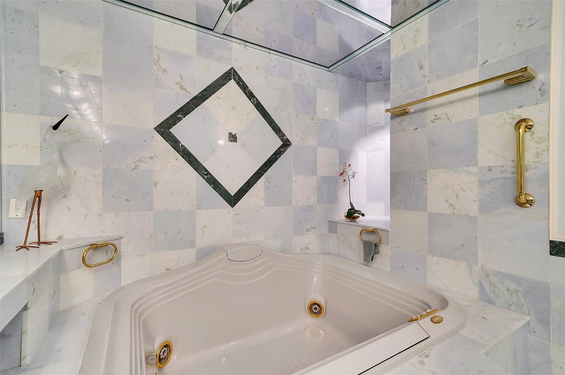 6001 N Ocean Dr #PH6 Hollywood, FL 33019