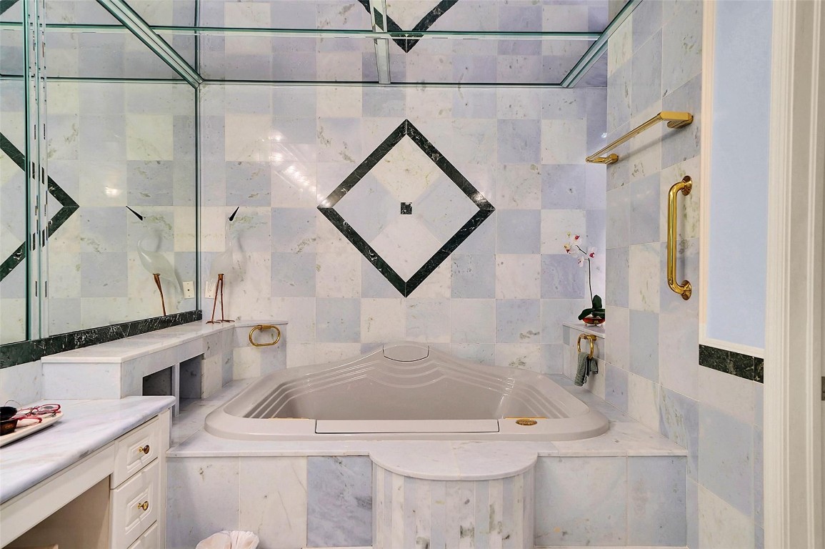 6001 N Ocean Dr #PH6 Hollywood, FL 33019