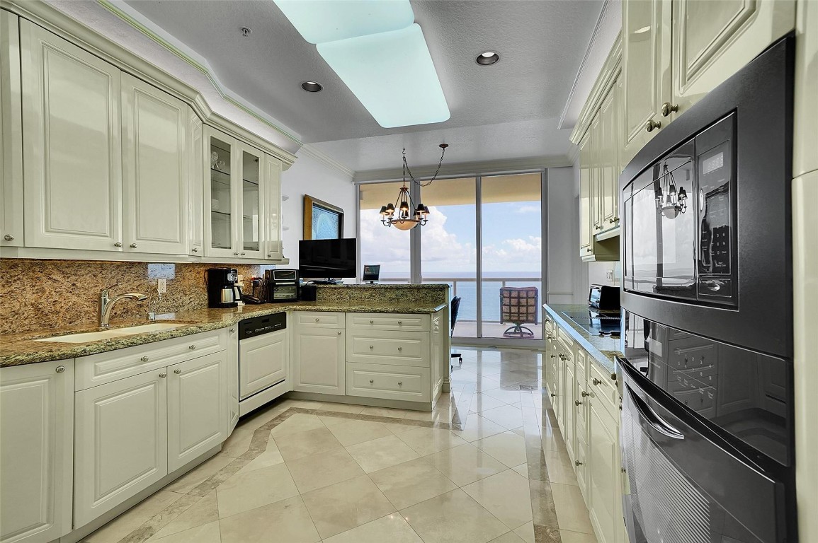 6001 N Ocean Dr #PH6 Hollywood, FL 33019