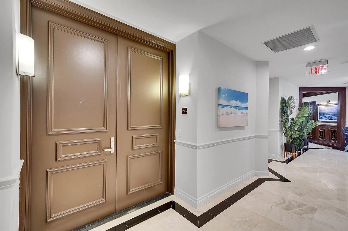 6001 N Ocean Dr #PH6 Hollywood, FL 33019