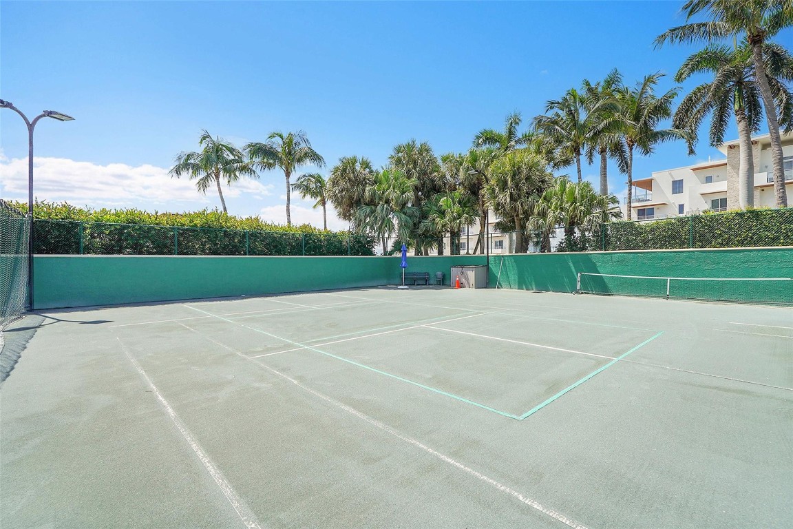 6001 N Ocean Dr #PH6 Hollywood, FL 33019