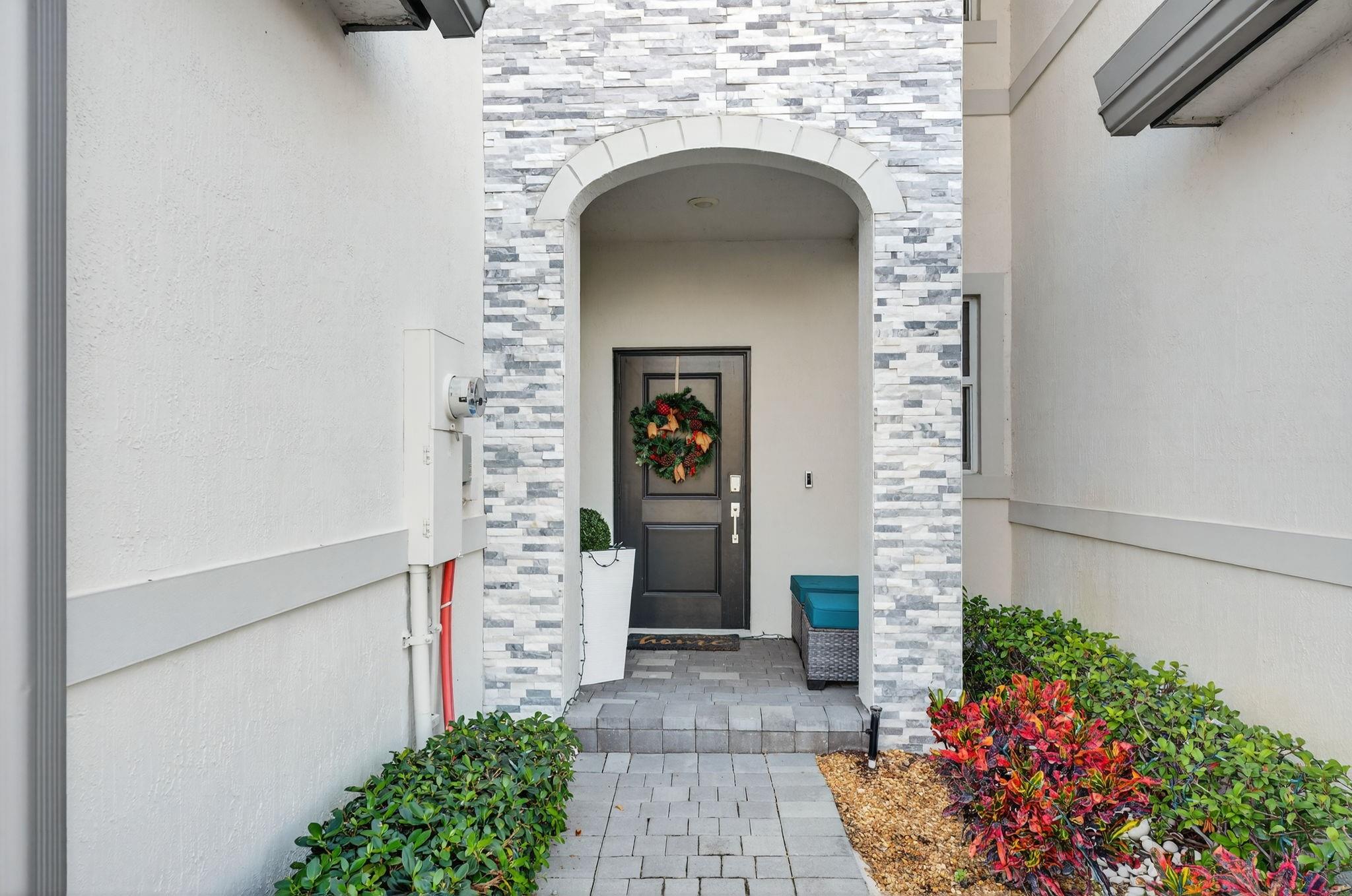 4668 NW 120th Way Coral Springs, FL 33076