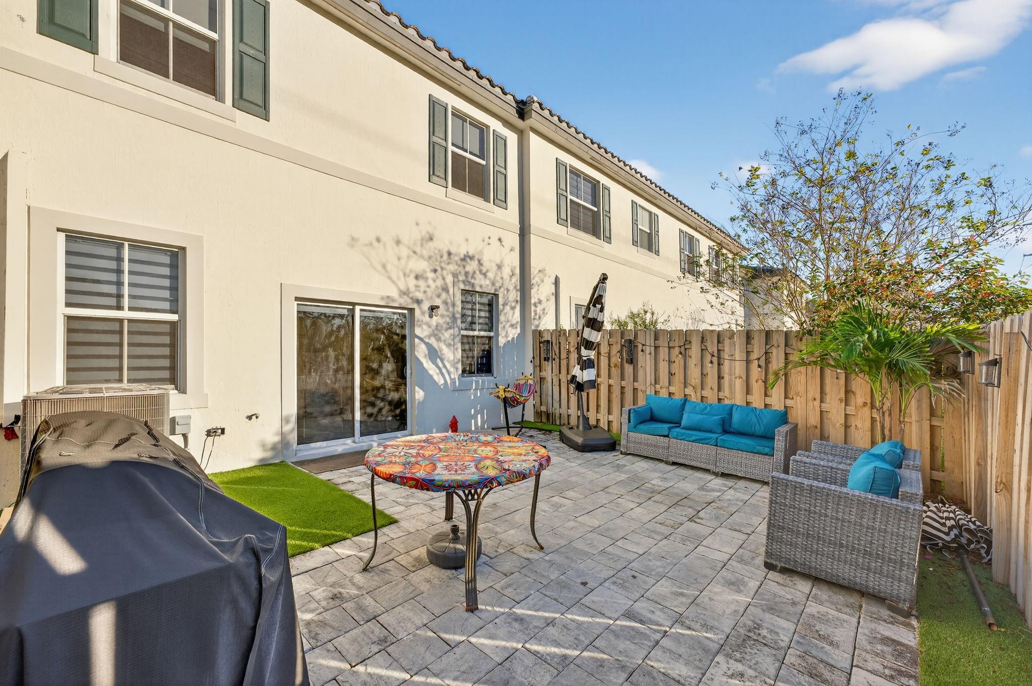 4668 NW 120th Way Coral Springs, FL 33076