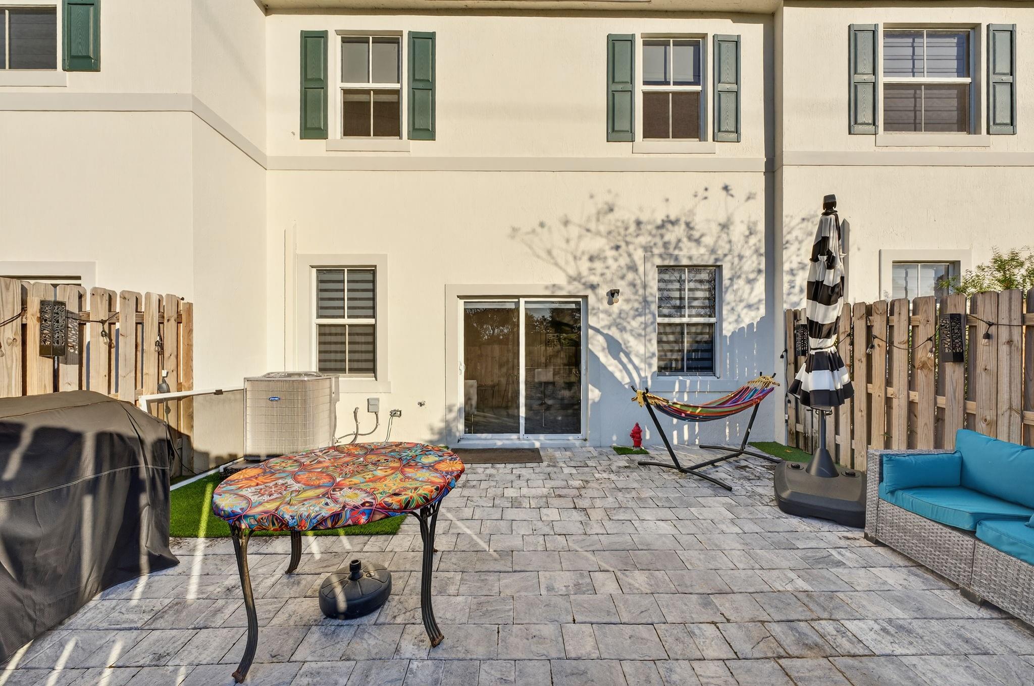 4668 NW 120th Way Coral Springs, FL 33076