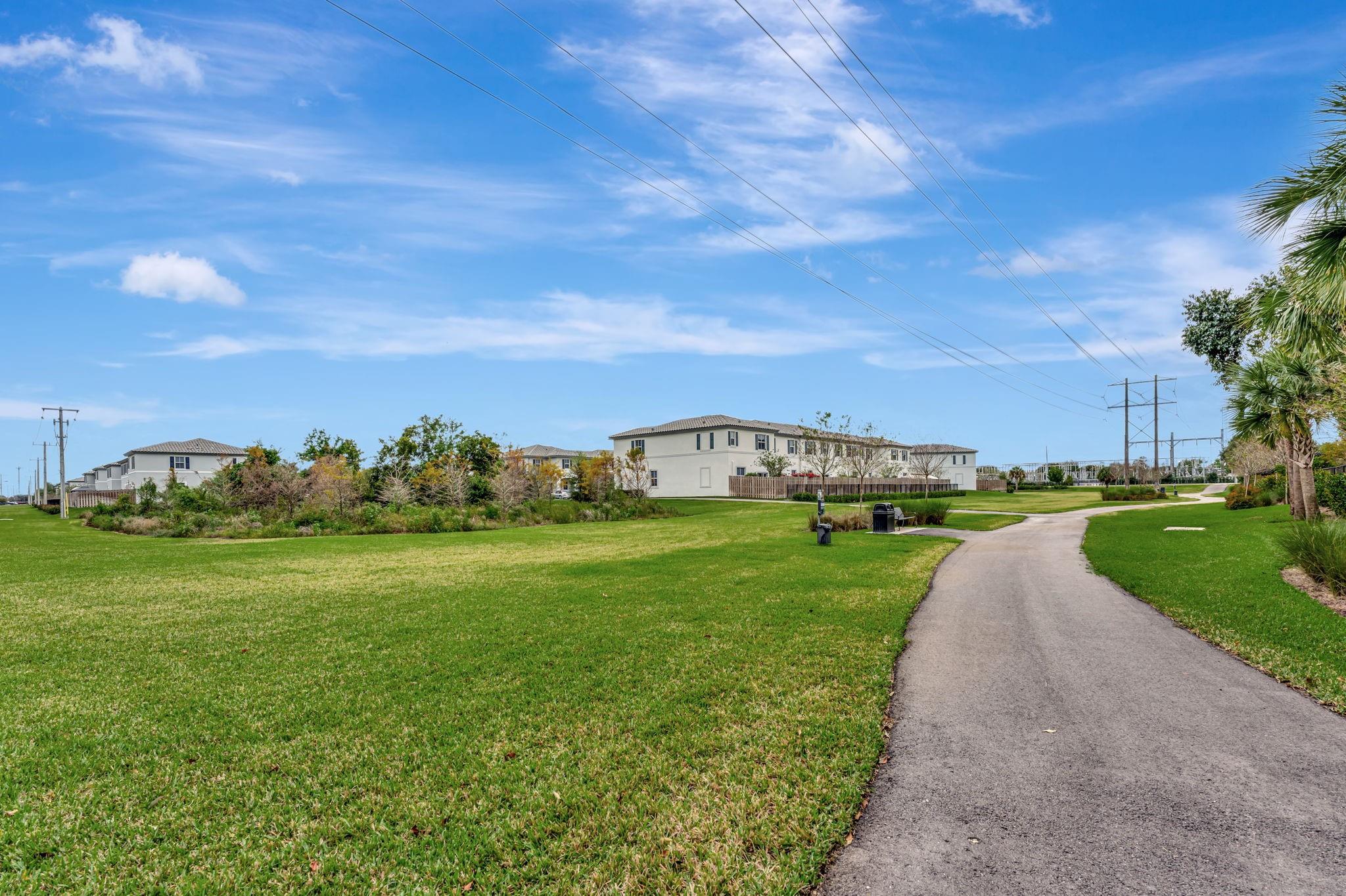 4668 NW 120th Way Coral Springs, FL 33076