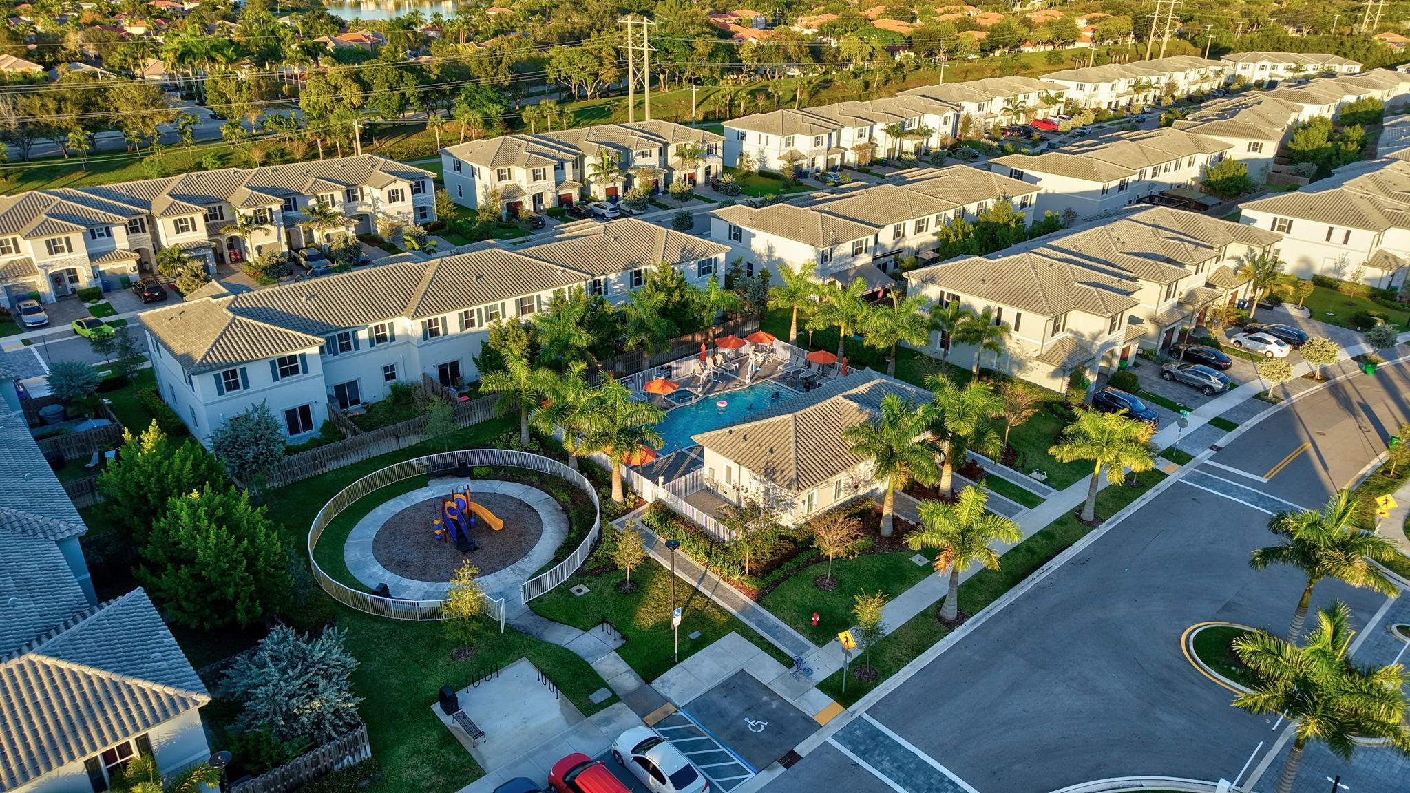 4668 NW 120th Way Coral Springs, FL 33076