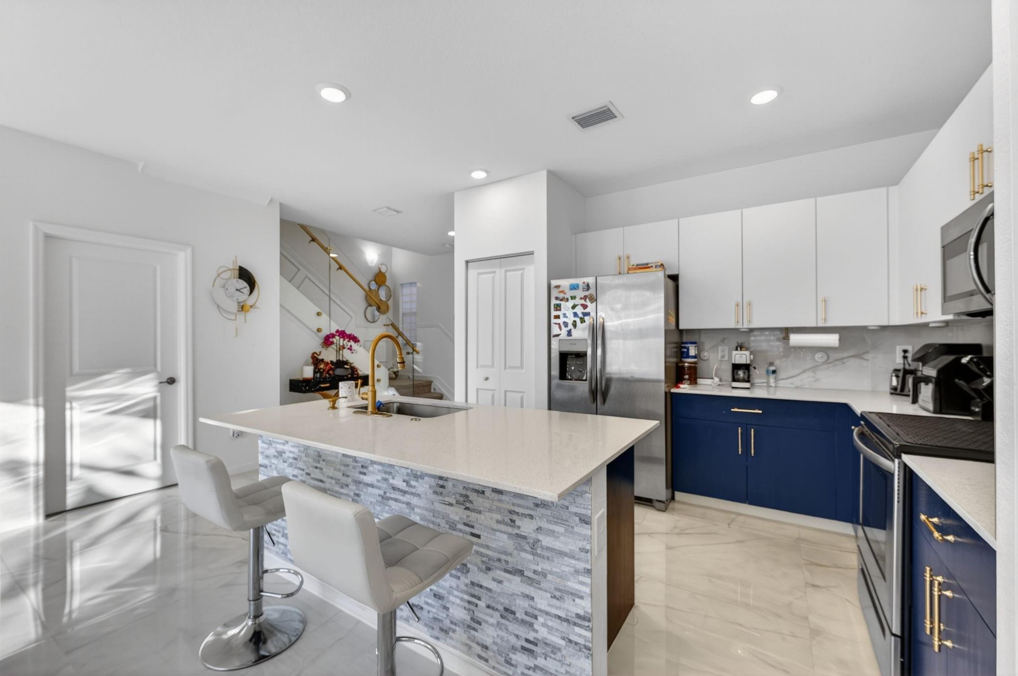 4668 NW 120th Way Coral Springs, FL 33076