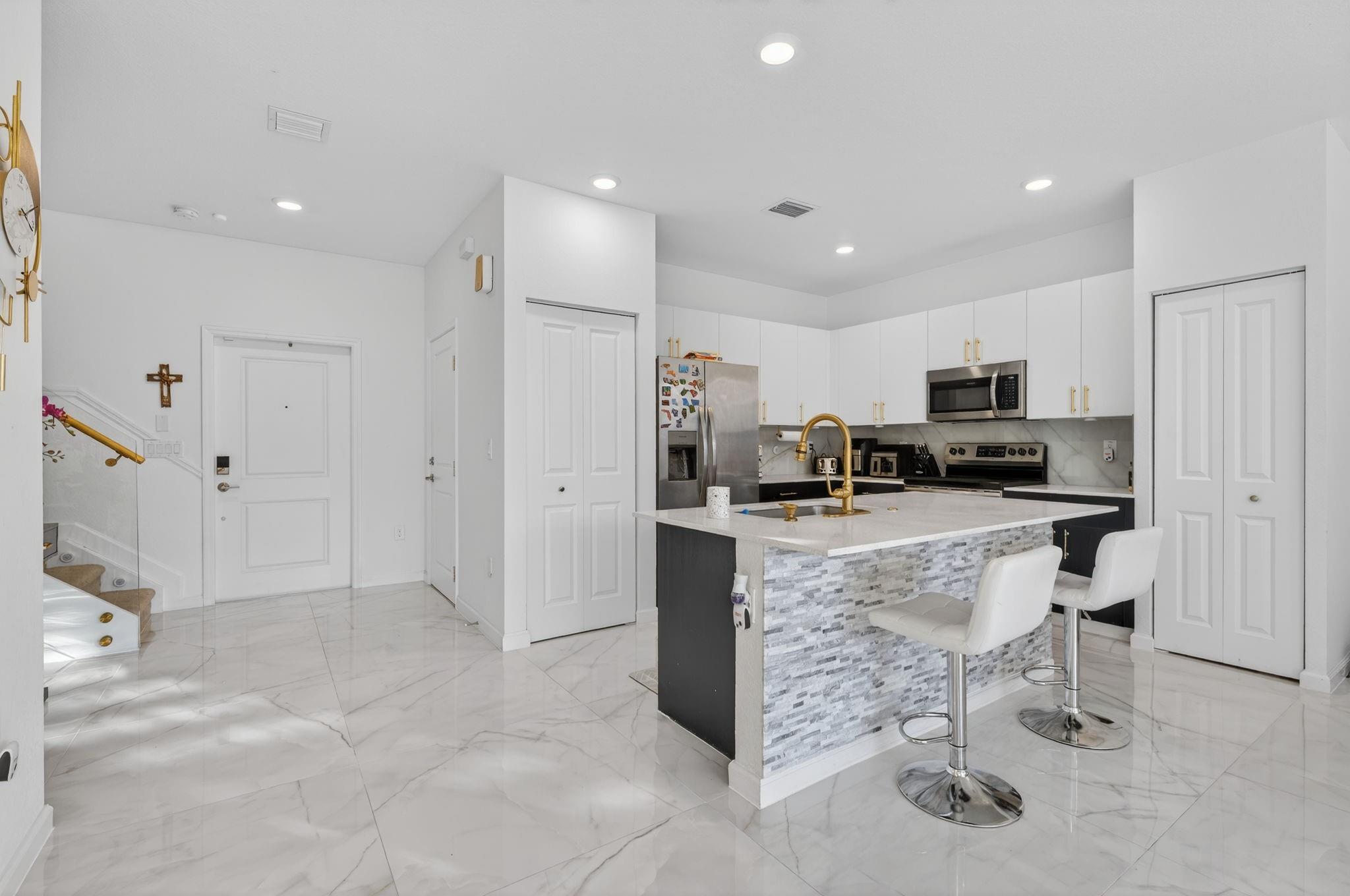 4668 NW 120th Way Coral Springs, FL 33076