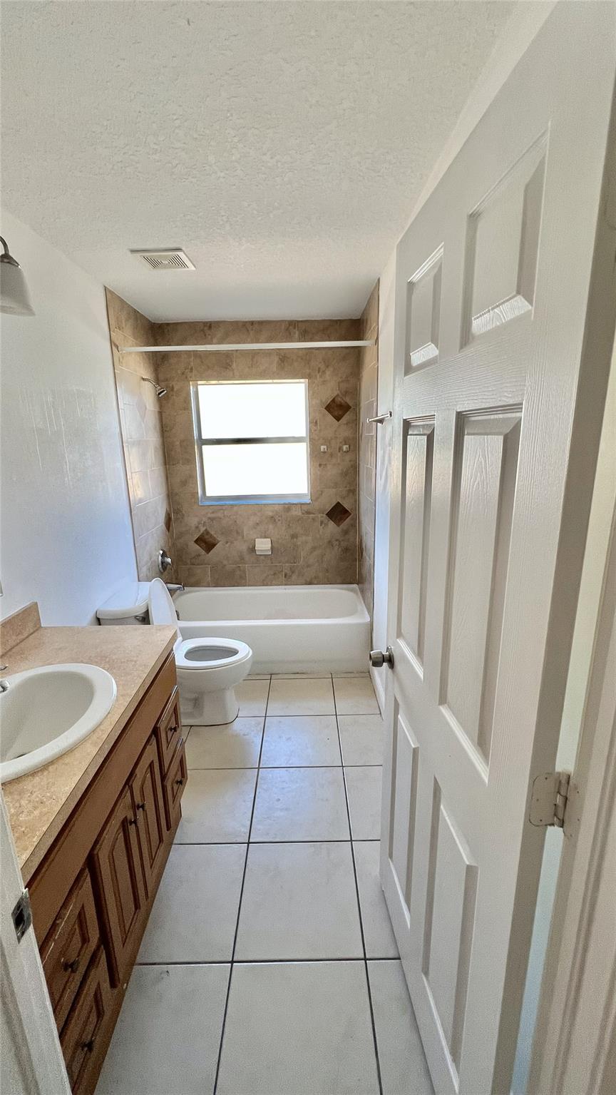 120 SW Grimaldo Ter Port St Lucie, FL 34984