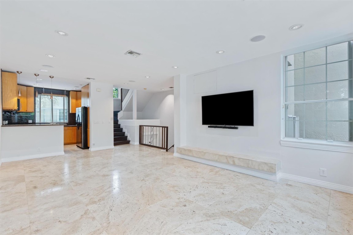 1215 Tequesta Fort Lauderdale, FL 33312