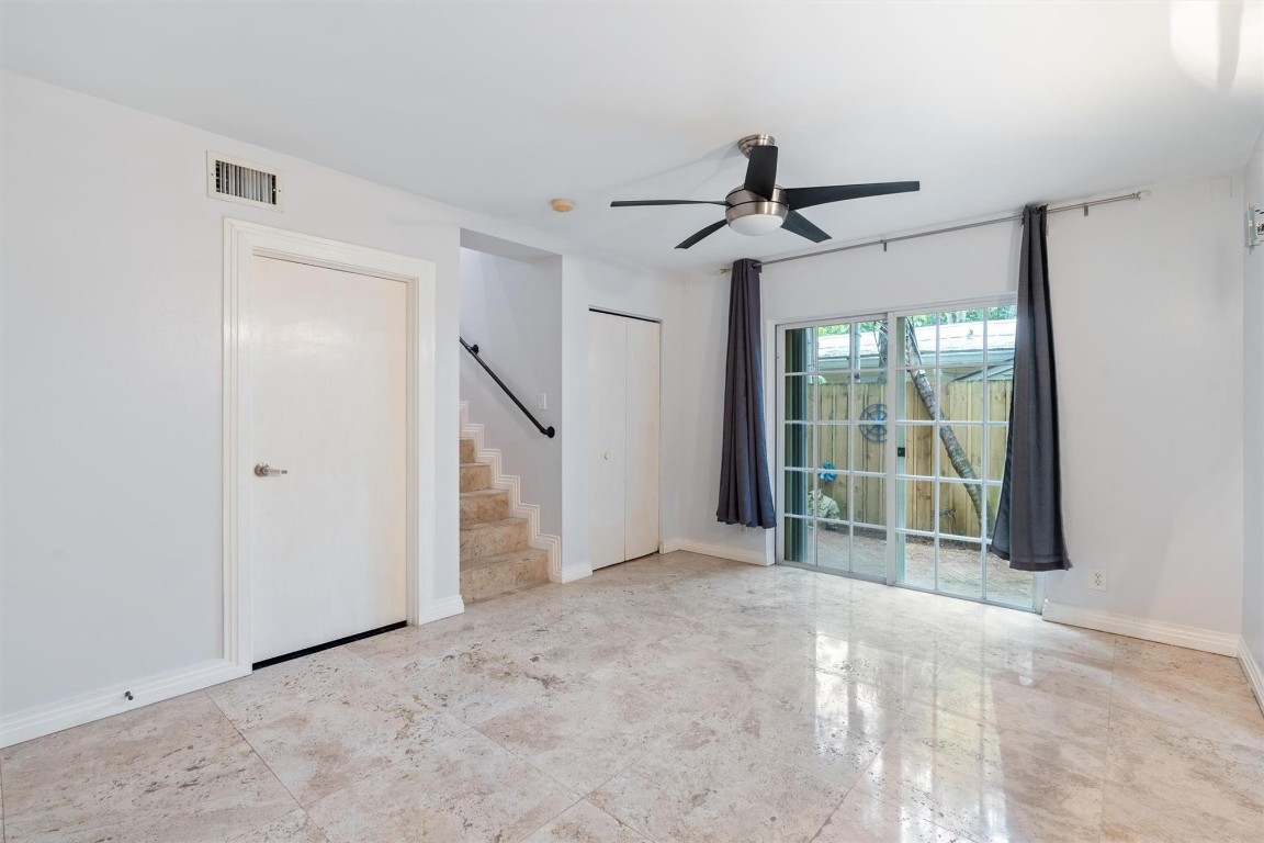 1215 Tequesta Fort Lauderdale, FL 33312